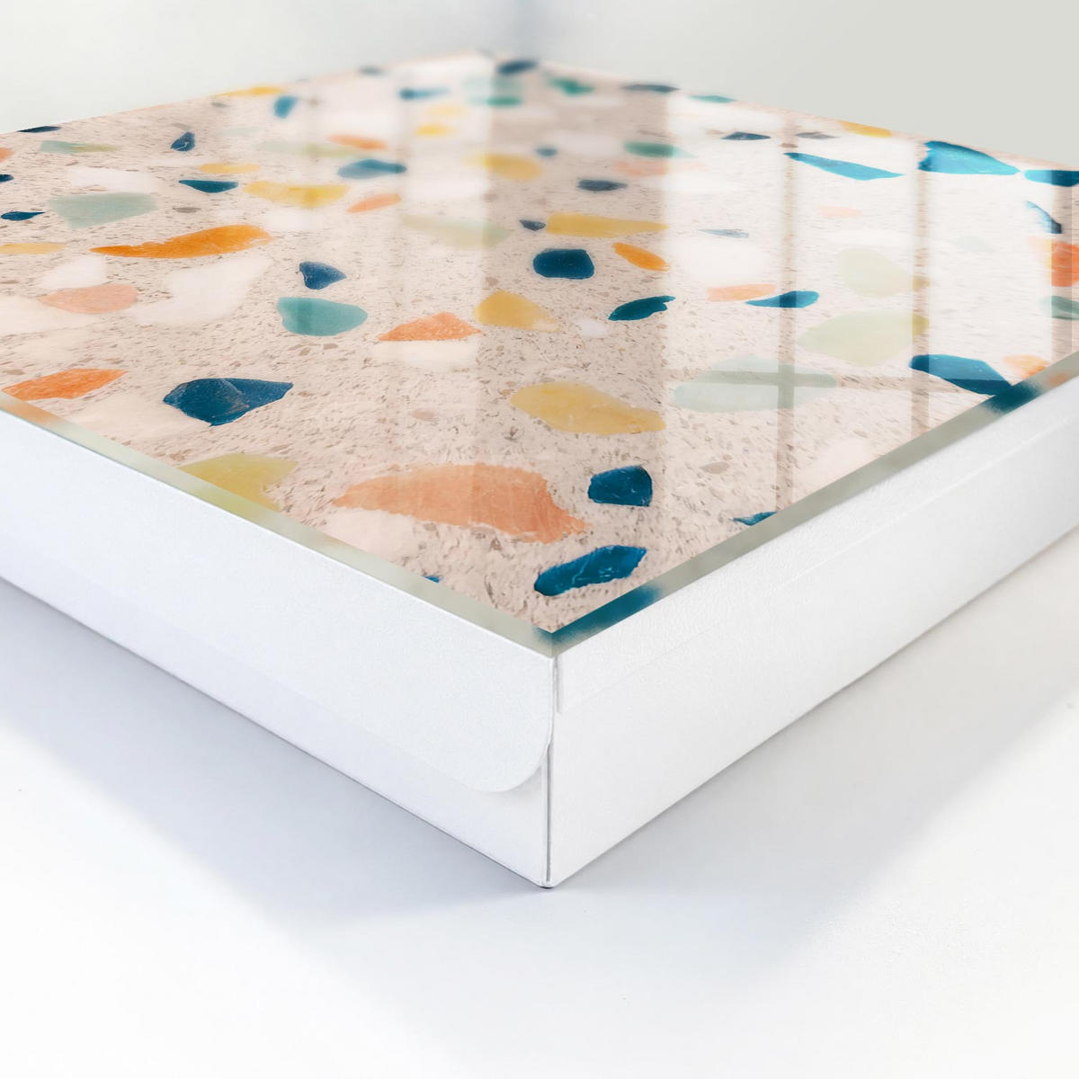 SCHLÜSSELBOX Weiß 30x30 cm – Türöffnung nach rechts - Kreatives Mosaik - Weiß, Metall (30/30/5cm) - TULUP