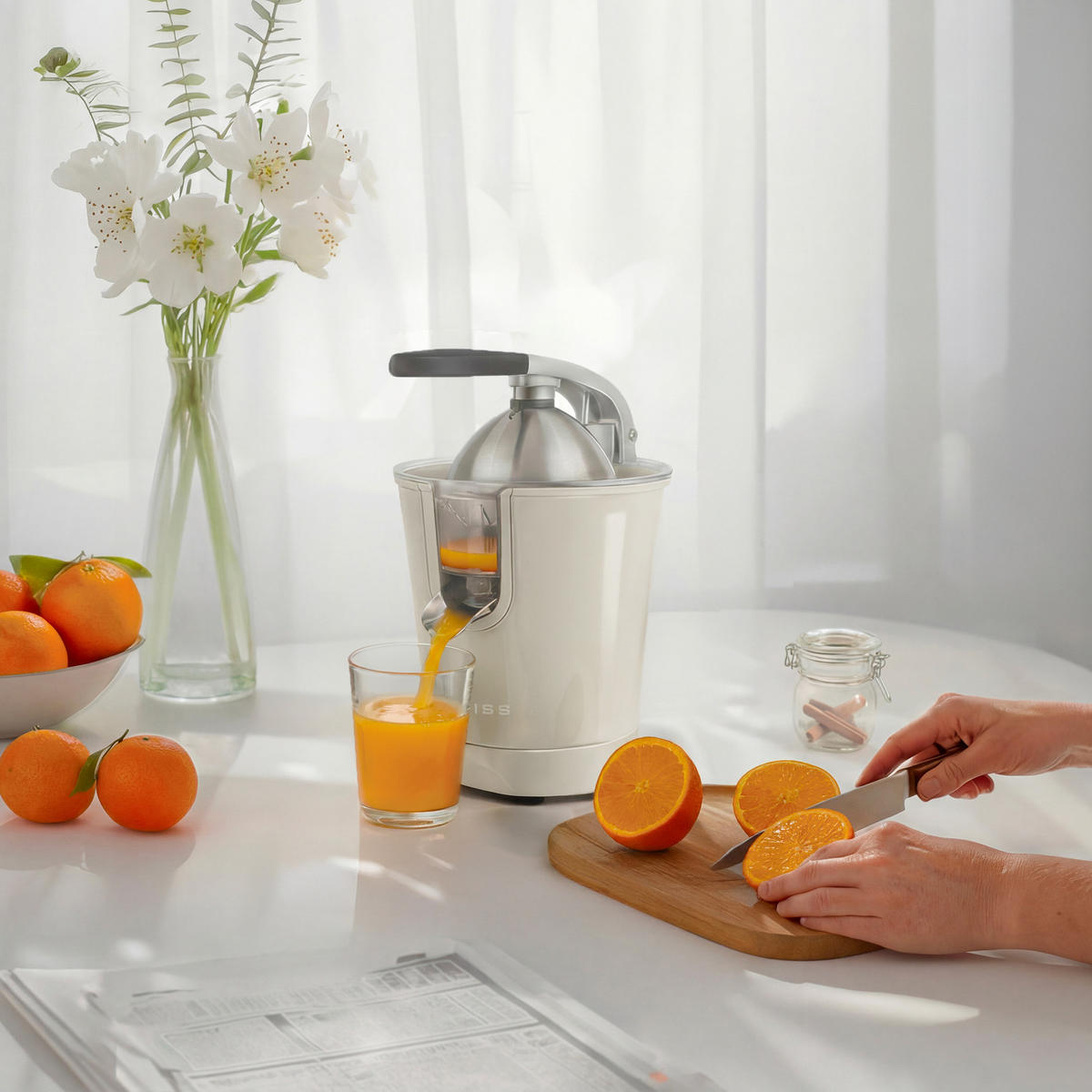 ZITRUSPRESSE ZEST8 Beige, tropffreier Ausgießer, leistungsstarker Gelenkarm, 160 W - Beige, Metall (18.5/29/25cm) - SWEISS