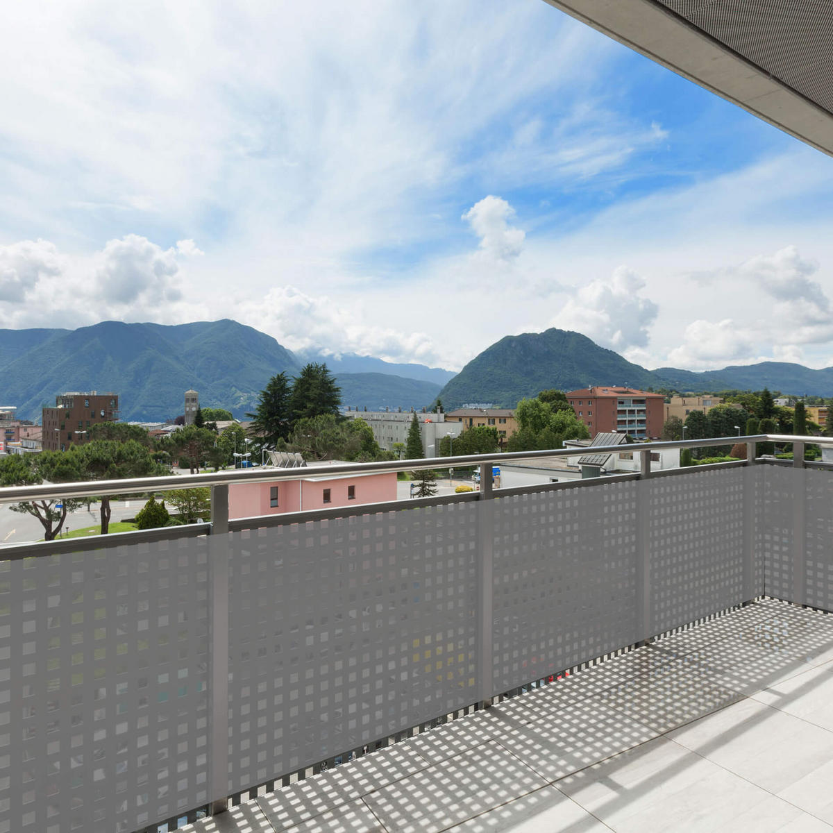 BALKON-SICHTSCHUTZ Grau 500/90 cm - Grau, Kunststoff (500/90cm) - Mobili Rebecca