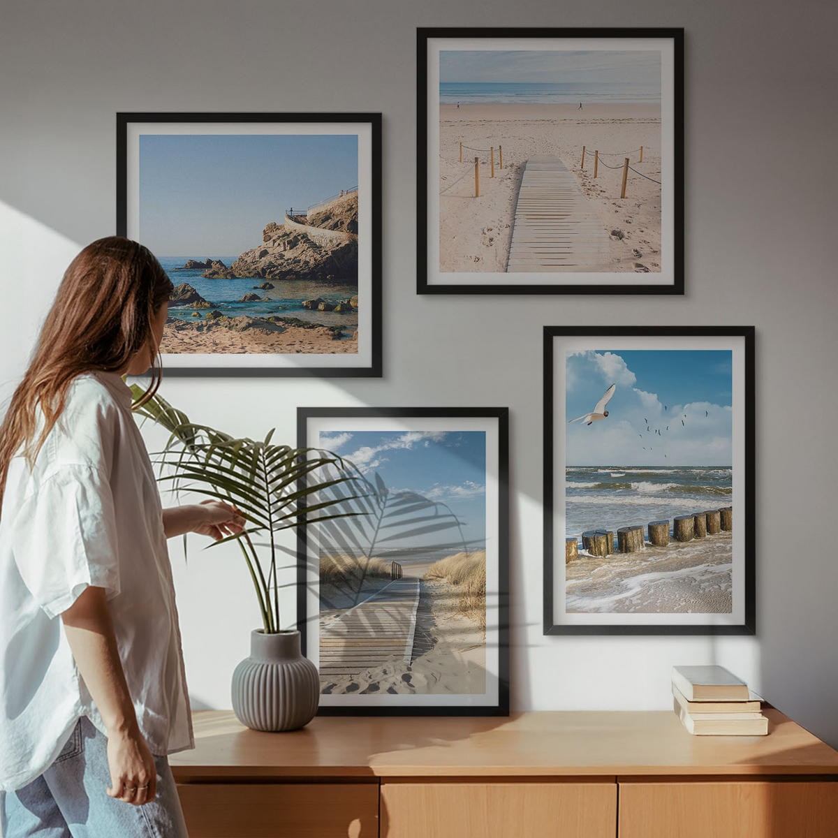 BILDER SET 4er Set - 50x50 cm & 40x60 cm Schwarzer Rahmen - Strand, Sand, Wellen, Himmel, Vögel - Schwarz, Kunststoff (50/50cm) - TULUP