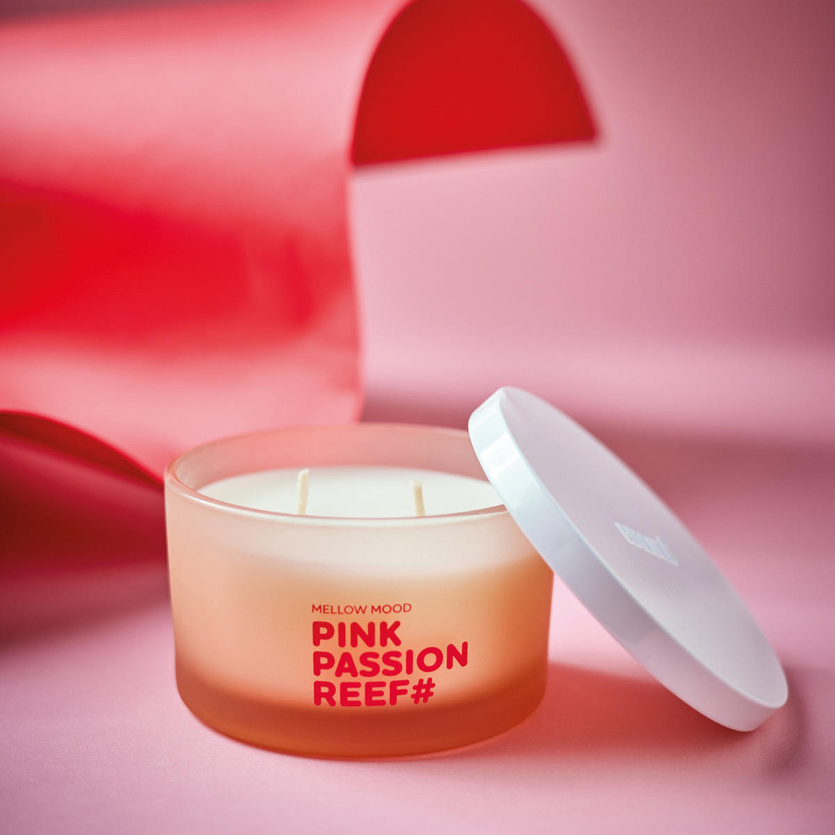 DUFTKERZE Mellow Mood Pink Pation Reef - Hellrot, Paraffin (6cm) - Butlers