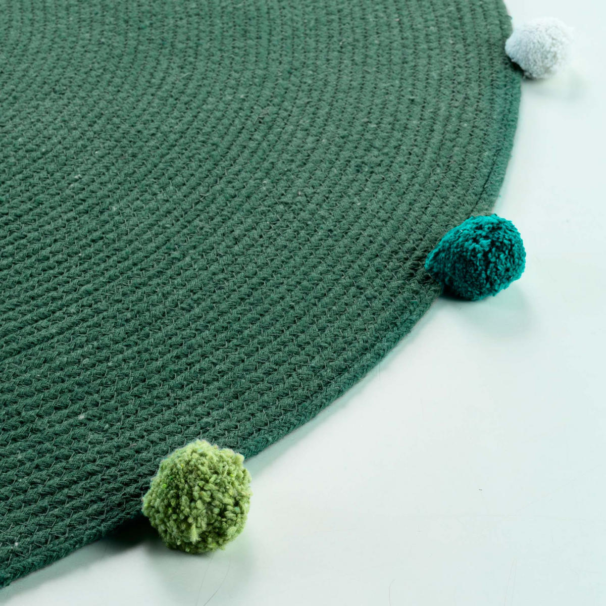 KINDERTEPPICH Ø 90 cm Pompomparty - Grün, Textil (90/90cm) - Douceur d´intérieur