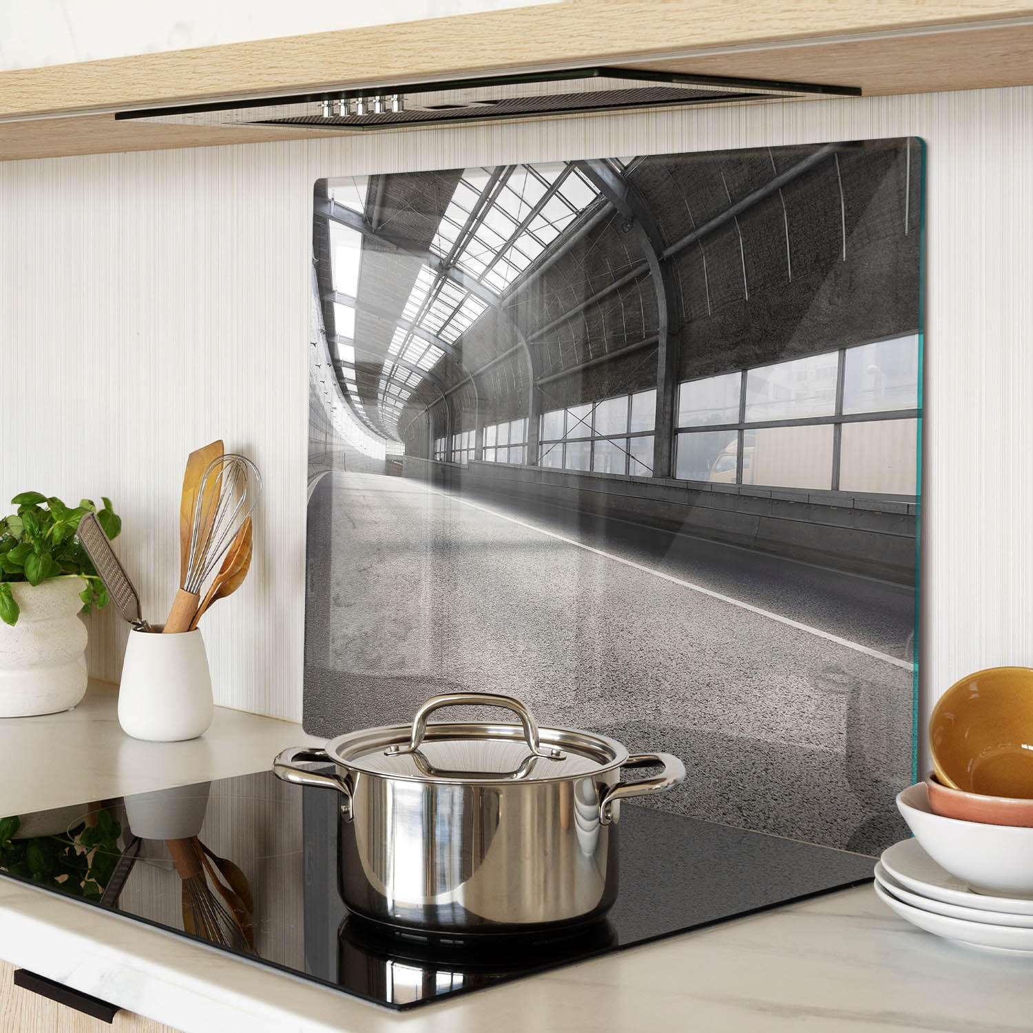 GLASPLATTE 60x52 cm Straße im Tunnel - Grau, Glas (60/0.4/52cm) - TULUP