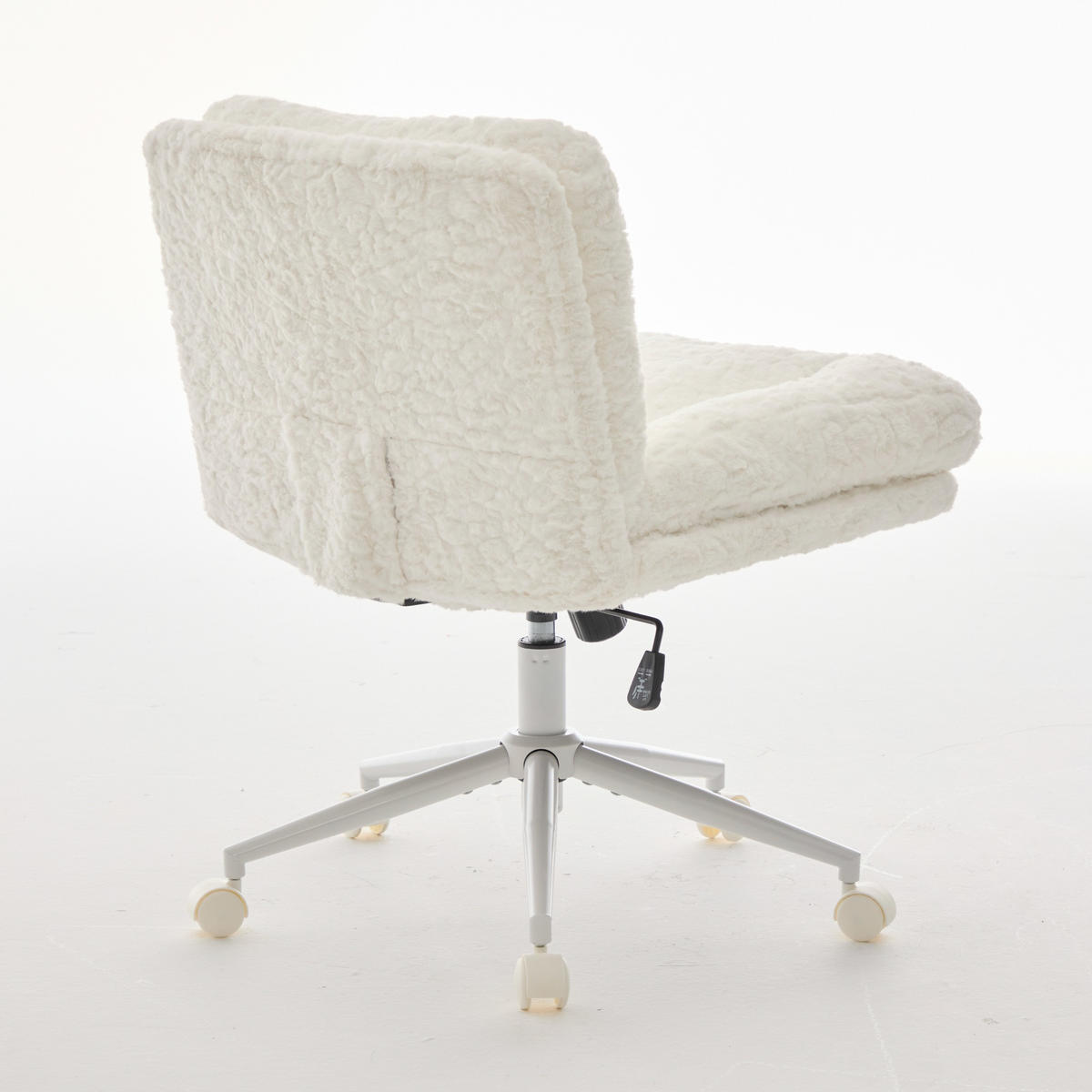 DREHSTUHL Creme Kunstfell mit Rollen, höhenverstellbar - Creme, Textil (63/94/67cm) - Urban Meuble