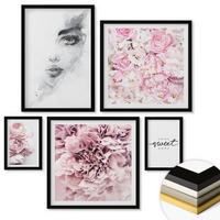 WANDBILDER 5er-Set - 50x50 cm & 20x30 cm & 40x60 cm Schwarzer Rahmen - Pfingstrosenporträt einer Frau zu Hause - Schwarz, Kunststoff (40/60cm) - ArtPrintCave