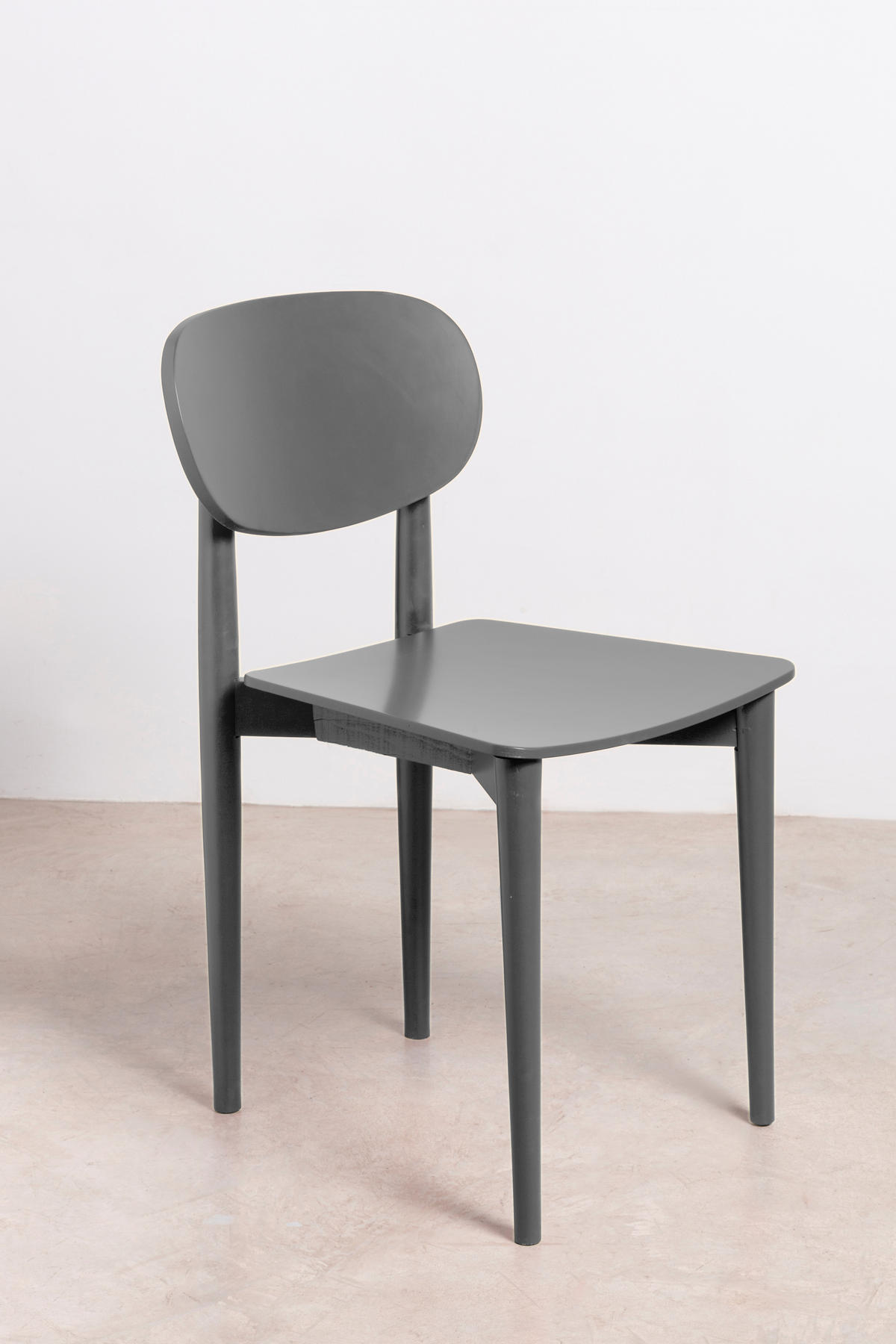 STUHL aus massivem Buchenholz in warmes grau SANDRO - Grau, Holz (43/80/50cm) - RNT By Really Nice Things