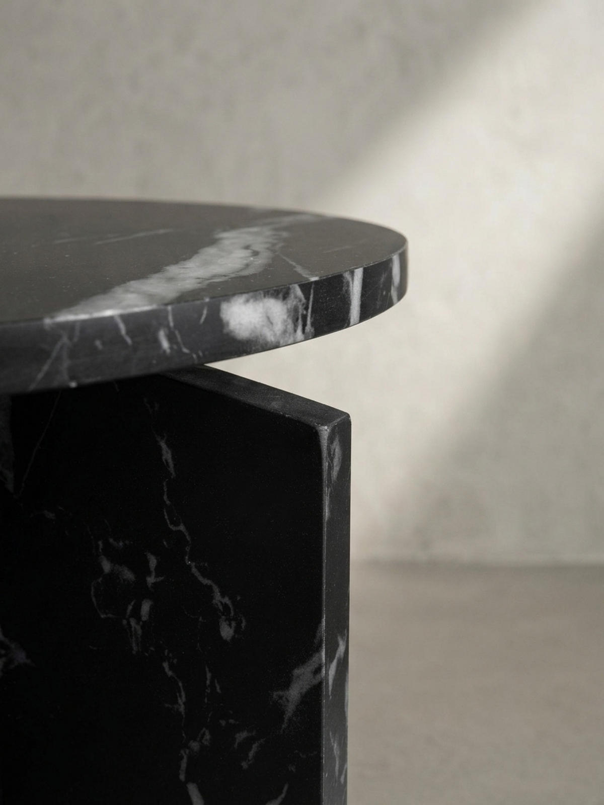 COUCHTISCH rund in Stein-Optik – modernes Design in Großformat, Schwarz 60x60x33 cm - Schwarz, Holzwerkstoff (60/60/33cm) - KADIMA DESIGN