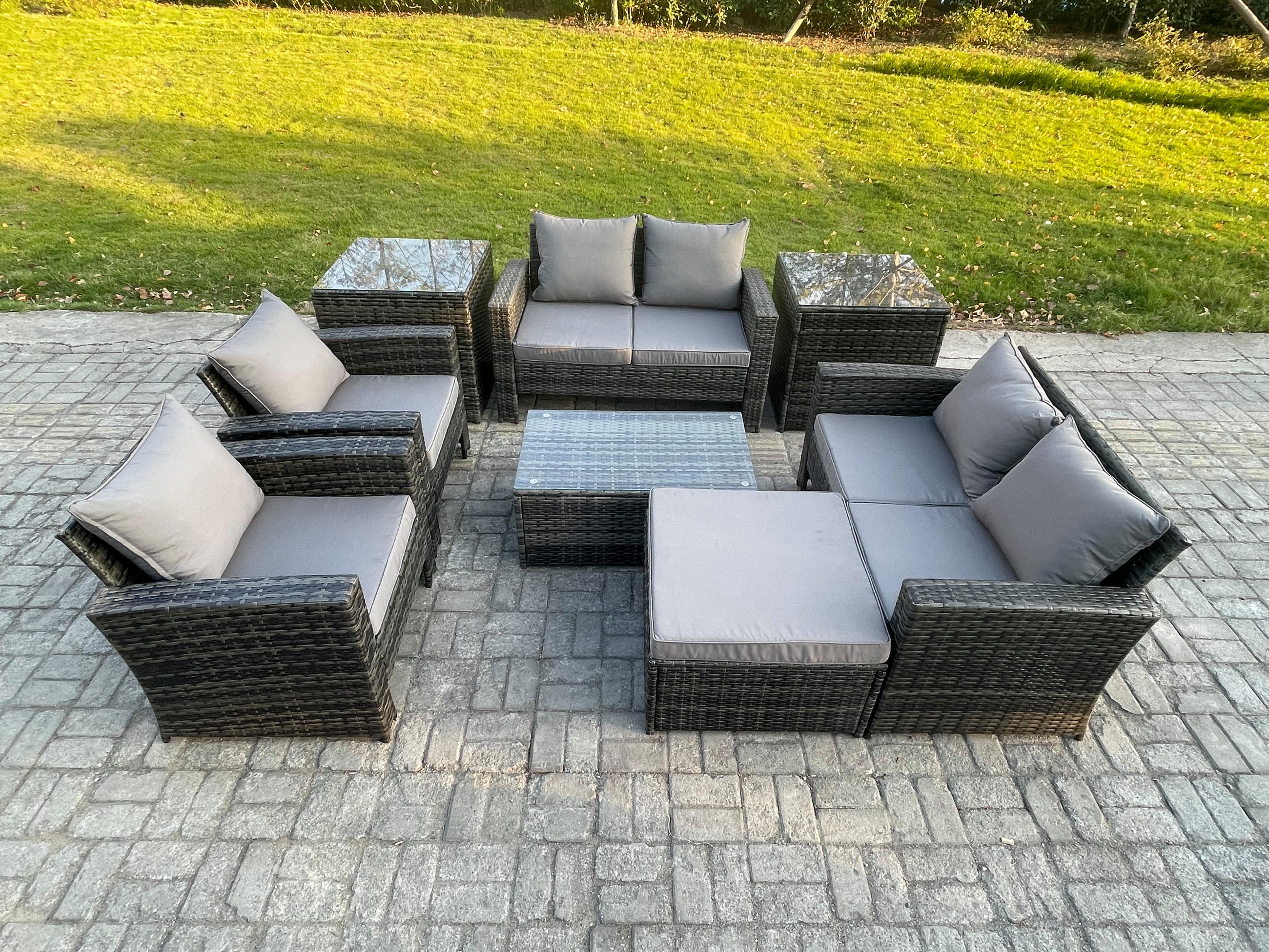 GARTENSOFA STUHL SET MIT COUCHTISCH 2 BEISTELLTISCHE HOCKER Polyrattan Dunkelgrau Gemischt 7-Sitzer - Dunkelgrau, Metall - Fimous