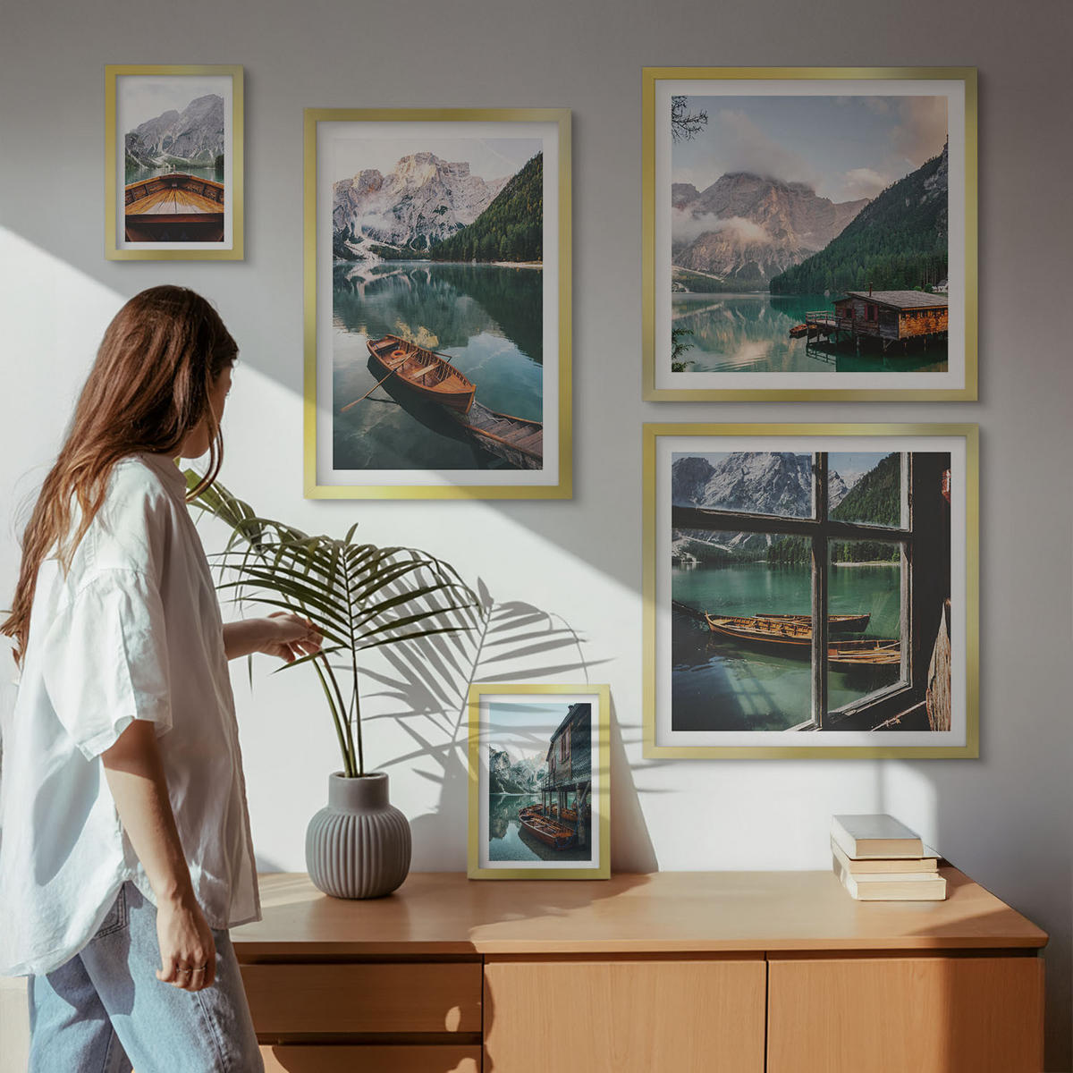 WANDBILDER 5er Set - 50x50 cm & 20x30 cm & 40x60 cm Goldrahmen - See, Berge, Boote, Hütte, Fenster - Goldfarben, Kunststoff (40/60cm) - ArtPrintCave