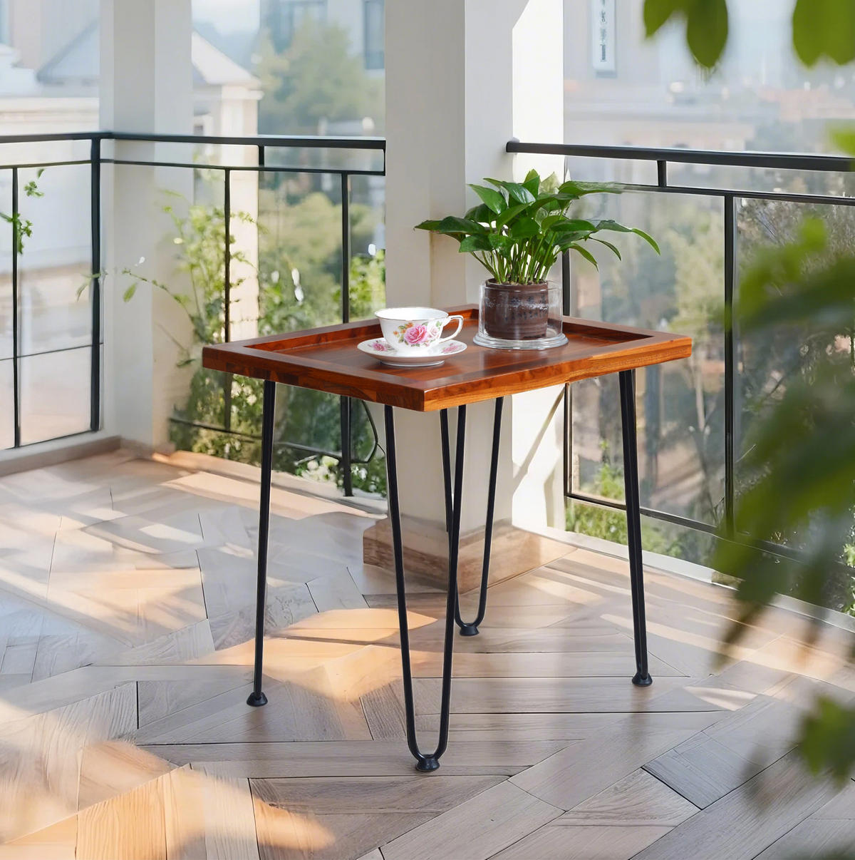 COUCHTISCH 55/45/53 cm mit Massivholzplatte, lackierten Eisenfüßen und rutschfesten Fußpolstern, Naturholz - Naturfarben, Holzwerkstoff (55.5/45/53cm) - Redom
