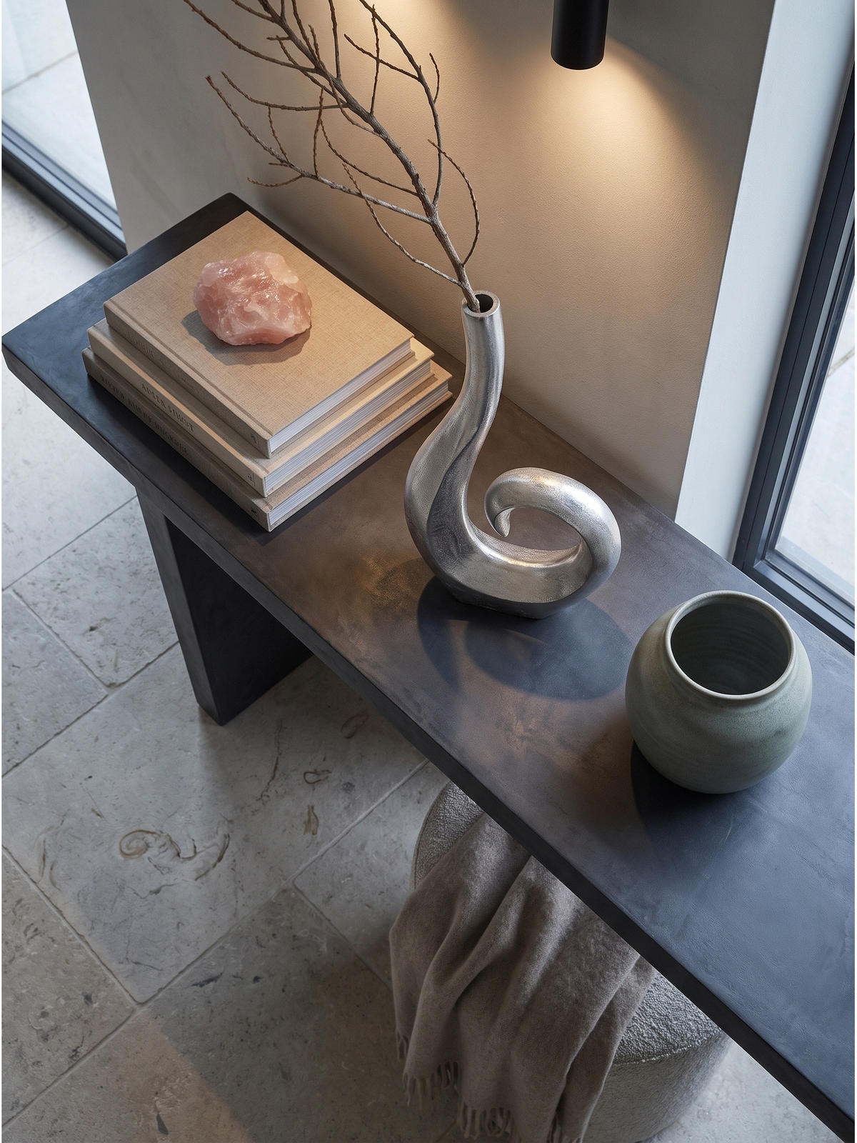 METALLVASE BAVENO, Aluminium, handgefertigt, Silber, 26 x 8 x 47 cm - Silberfarben, Metall (47cm) - KADIMA DESIGN