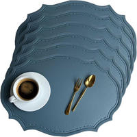 PLATZSET 6-teilig – ölbeständig und wärmeisolierend – 43 x 30 cm-Hellblau - Hellblau, Leder (43/30cm)