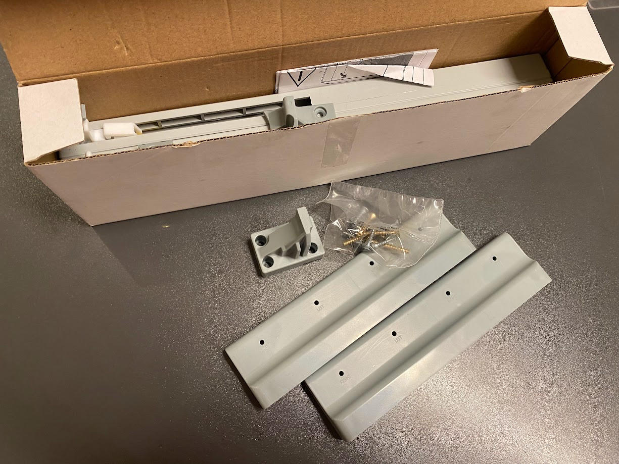 AJTÓCSILLAPÍTÓ GEORGIA-BUDAÖRS OUTLET - Xora