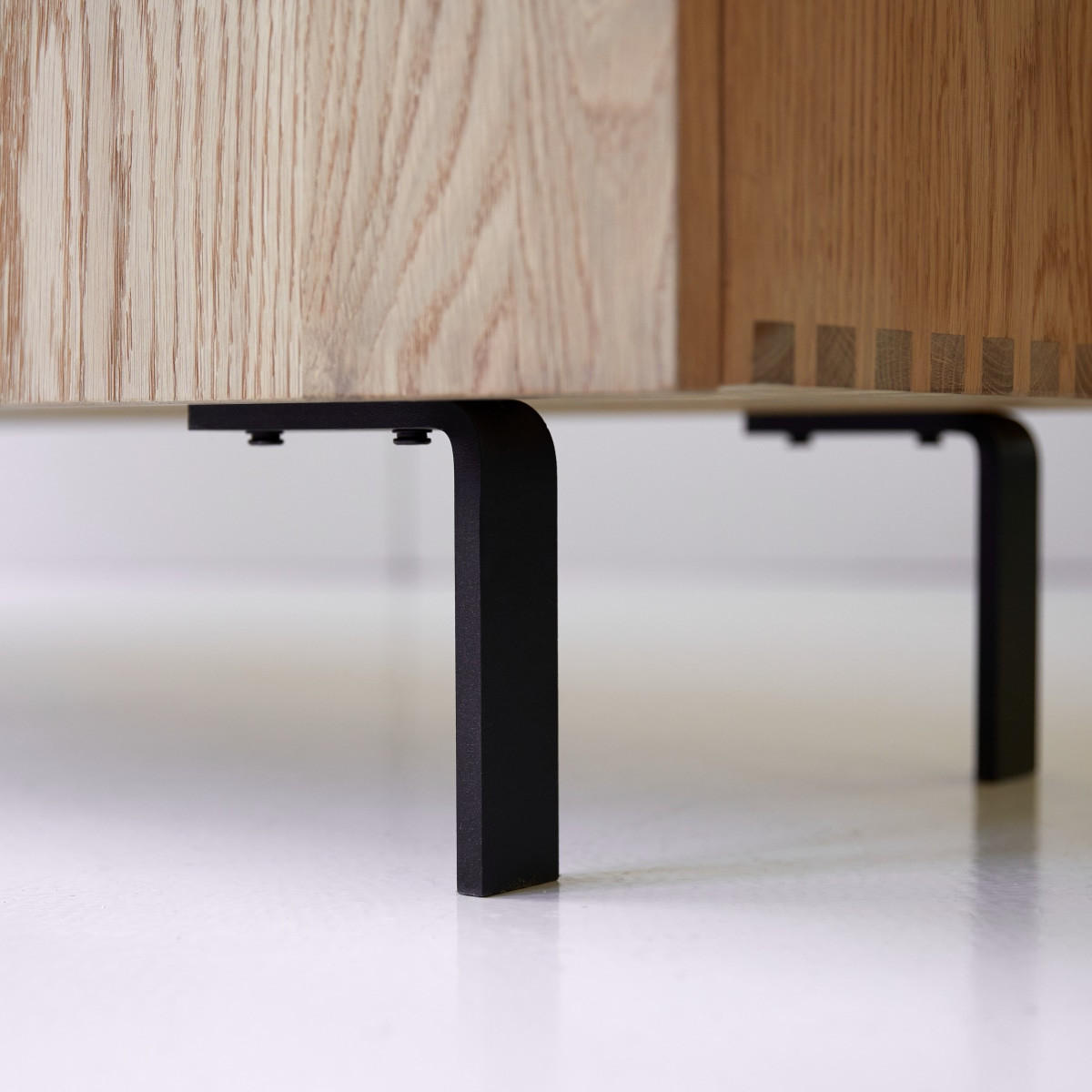 TV-SCHRANK Jeanne Natur aus Eiche - Naturfarben, Holz (160/50/40cm) - Tikamoon