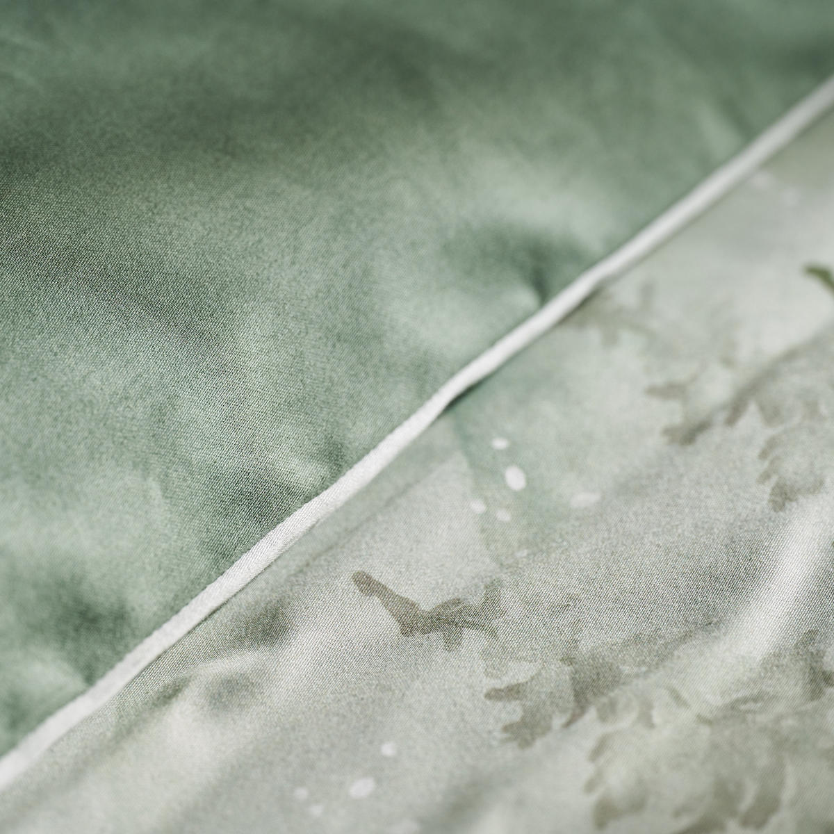 BETTWÄSCHE Satin PINARTE, 160x200 cm, Salbeigrün, Winter Weihnachten Bettbezug, Weihnachtsdeko, Christmas, Weihnachtsmotiv - Salbeigrün, Textil (160/200cm) - home&you