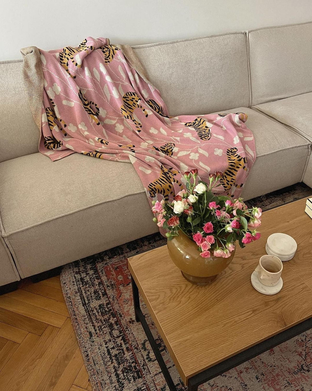 PŘIKRÝVKA Bavlna 130/170 cm Barevná Nerai - bílá/růžová, textil (130/170cm) - Beliani