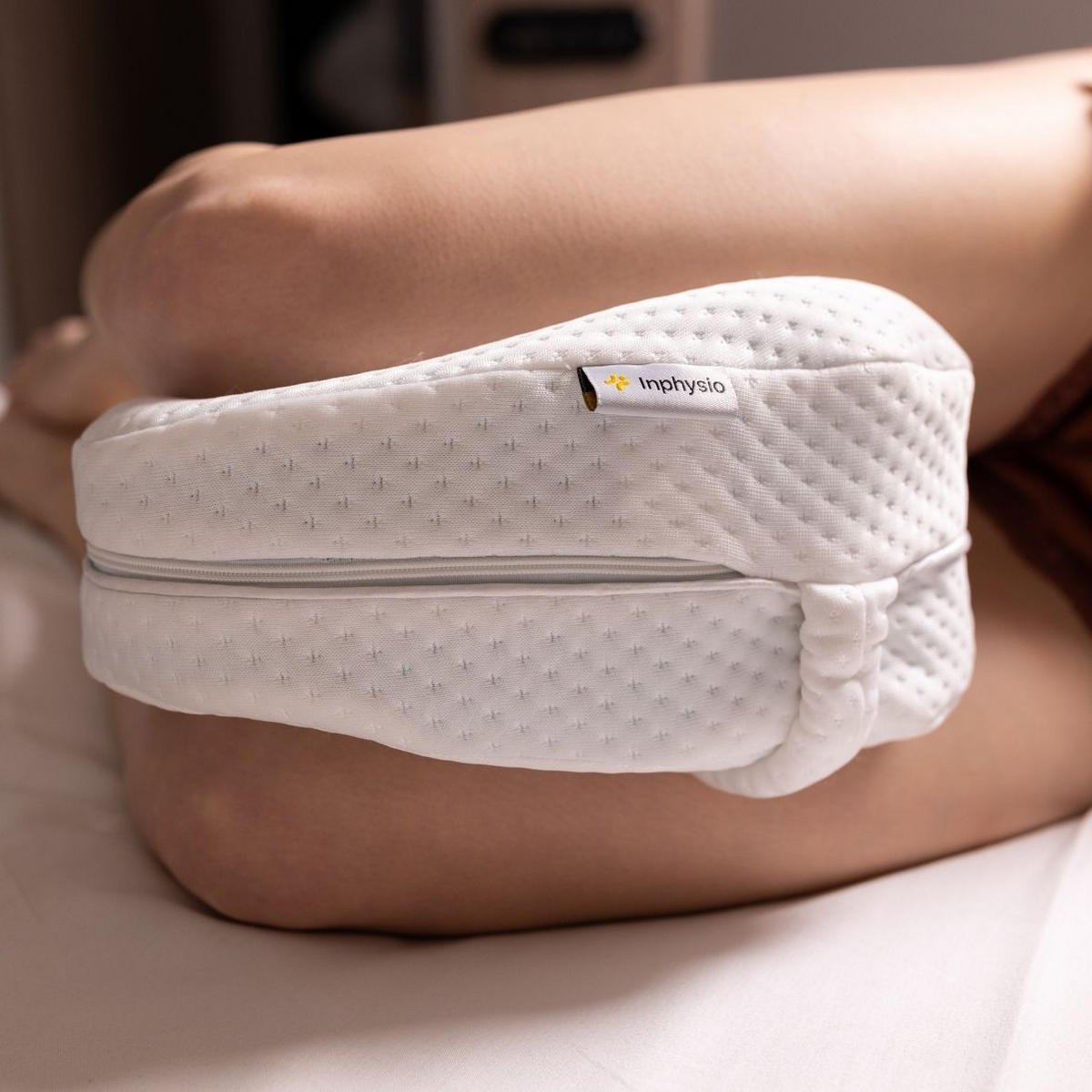 KNIEKISSEN, HERZFÖRMIG - Weiß, Textil (25/26cm) - INPHYSIO