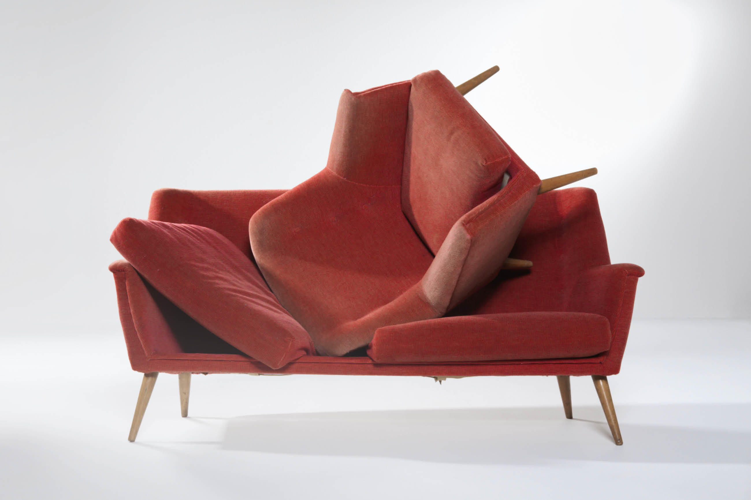 Altes Sofa für XXXLutz Altmöbelmitnahme