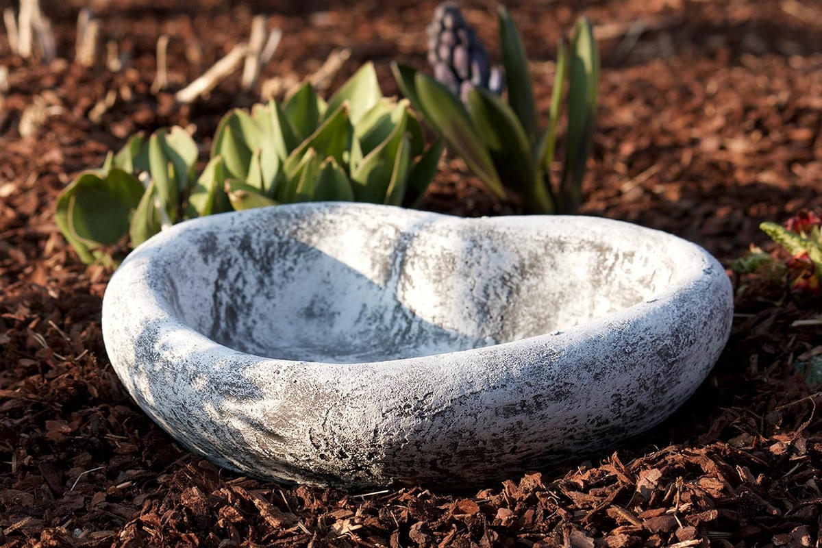 VOGELTRÄNKE Herz aus massiven Steinguss, frostfest - Grau, Stein (27/8/27cm) - stoneandstyle