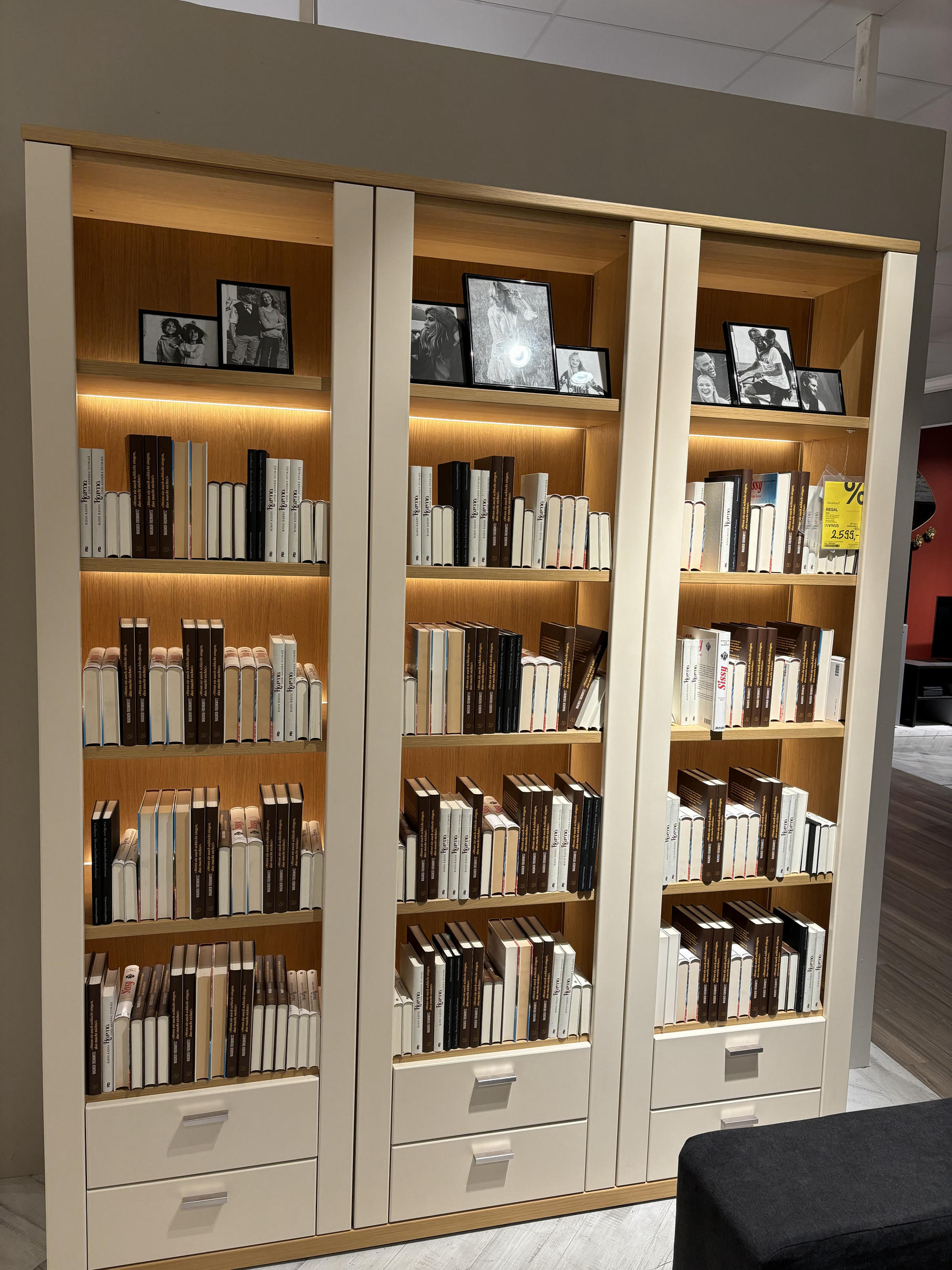 Regal Inara - Invivus