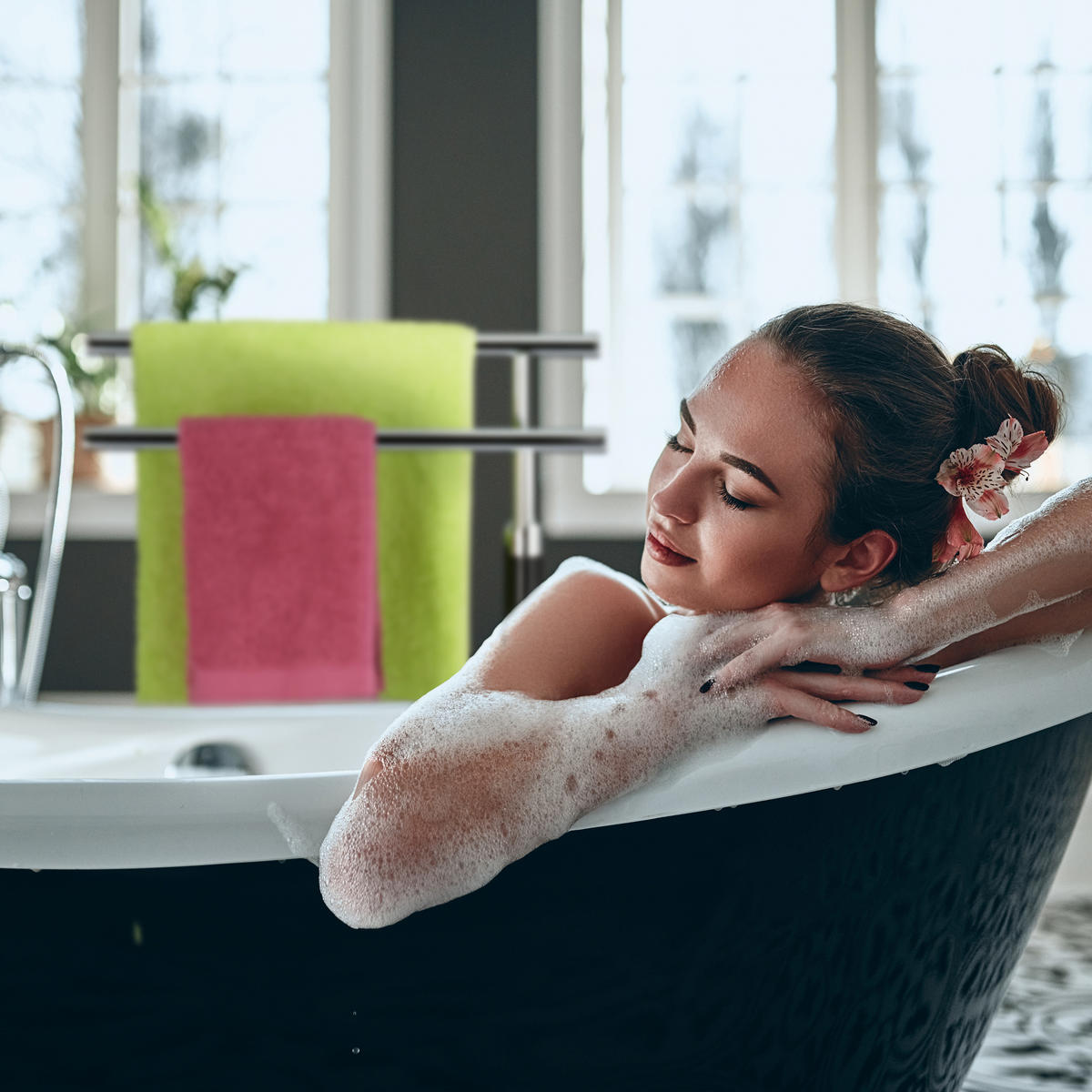 HANDTUCHSTÄNDER - Schwarz, Metall (44/78/20cm) - Relaxdays