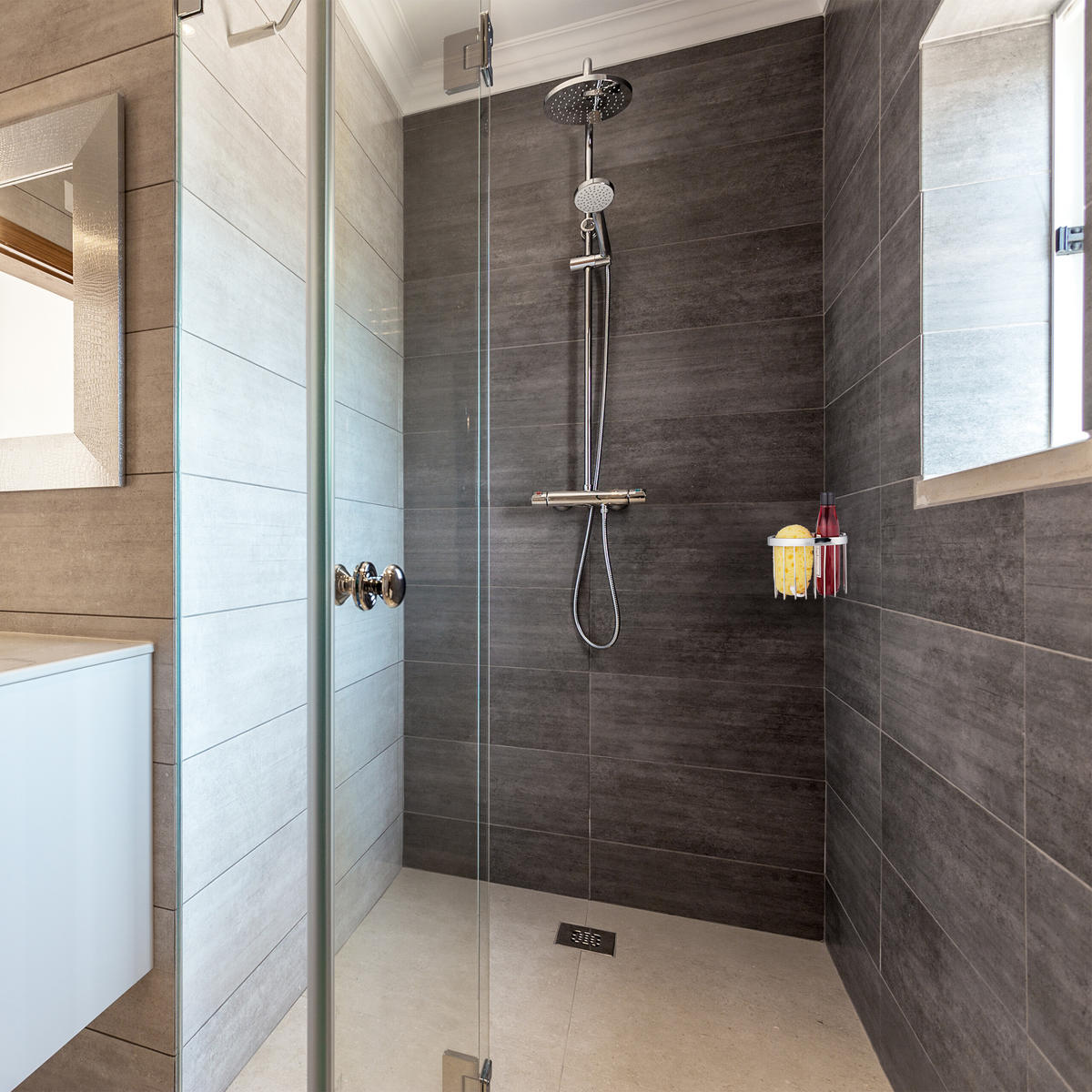 DUSCHABLAGE - Silberfarben, Metall (16/11.5/16cm) - Relaxdays