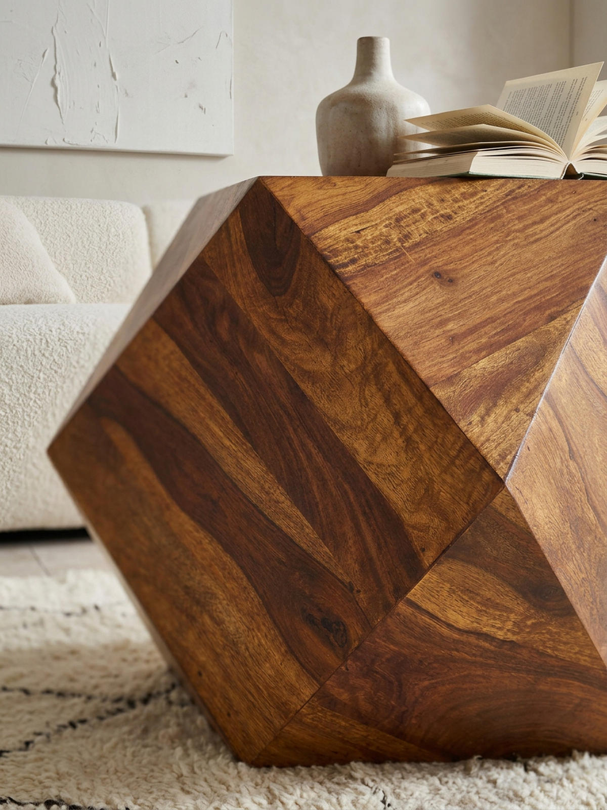 COUCHTISCH aus Sheeshamholz im Diamant-Design, Maße 57x42,5x57 cm, Belastbarkeit 30 kg - Braun, Holz (43/57/57cm) - KADIMA DESIGN