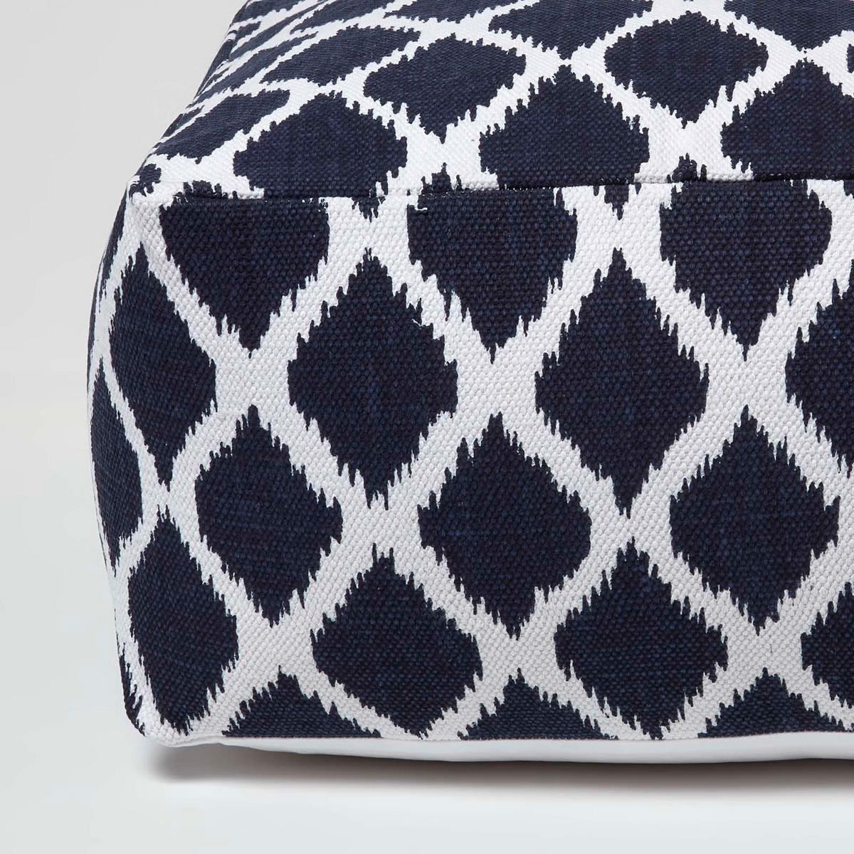 SITZPOUF blau-weiß mit Ikat-Muster, 60/60/30 cm - Blau, Textil (60/30/60cm) - Homescapes