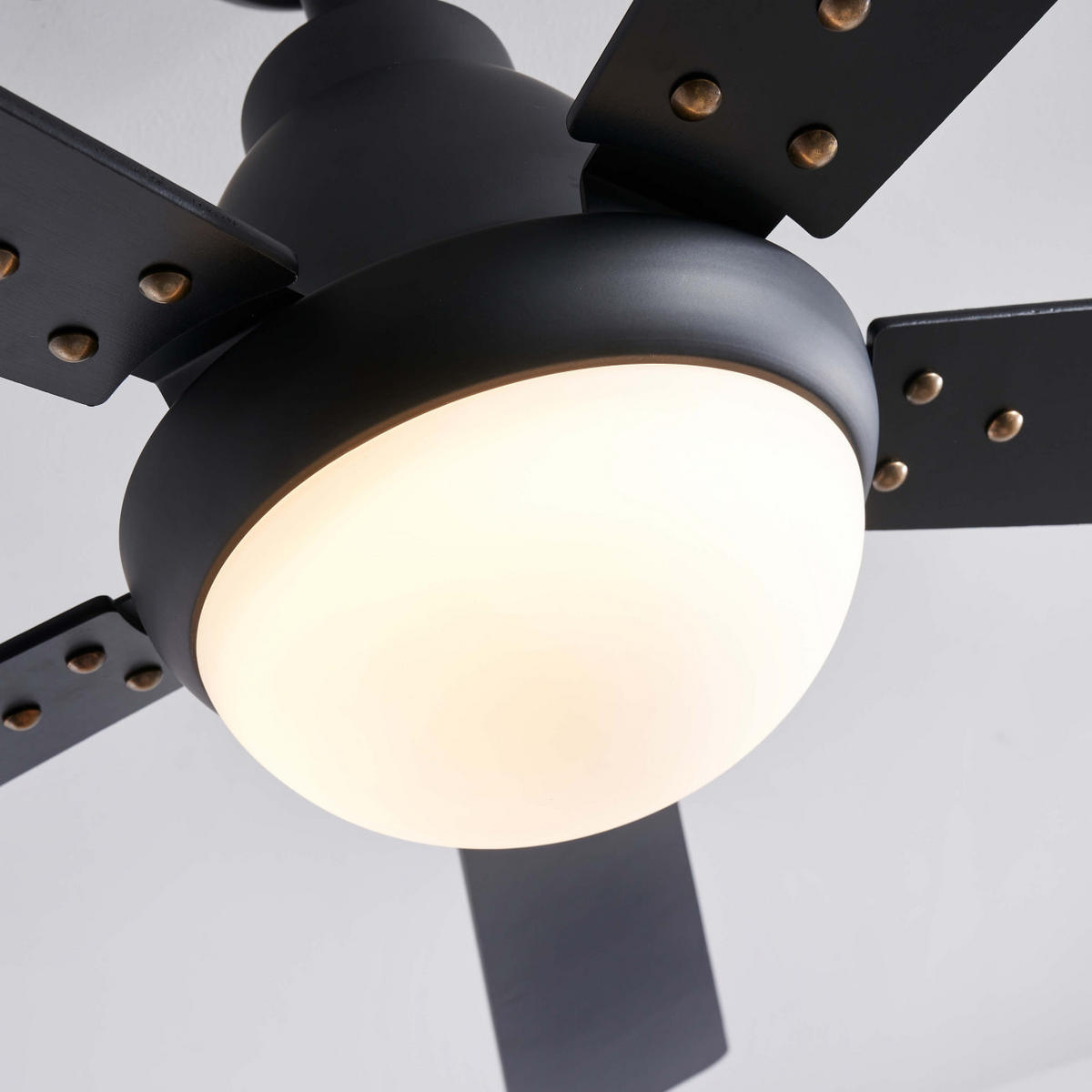 LED-DECKENVENTILATOR Cosmo, Schwarz, 132cm, Dimmbar - Schwarz, Glas (132/132/37cm) - KOSILUM