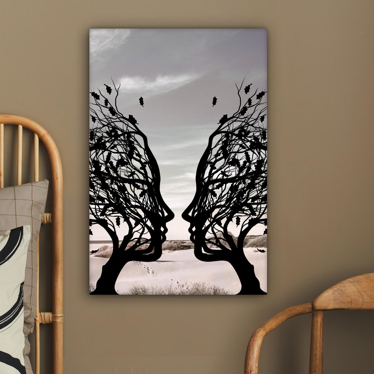 LEINWANDBILD Strand - Meer - Menschen - Baum - Moderne Kunst 60x90 cm - Hellgrau, Textil (60/90cm) - MuchoWow
