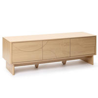 TV Lowboard Holz mit 3 Türen und Stauraum, B150 x T40 x H48 cm - Eichefarben, Holzwerkstoff (150/48/40cm) - Hometopia