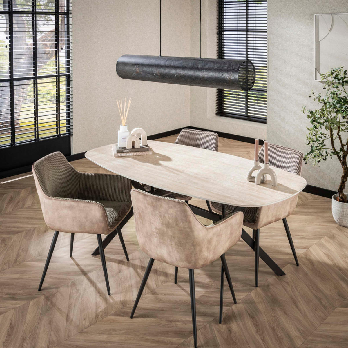 ESSTISCH ROMANO LINEARE Beige Keramiktisch mit Stahlrahmen 180cm - Beige, Keramik (180/90/76cm) - alesvelt