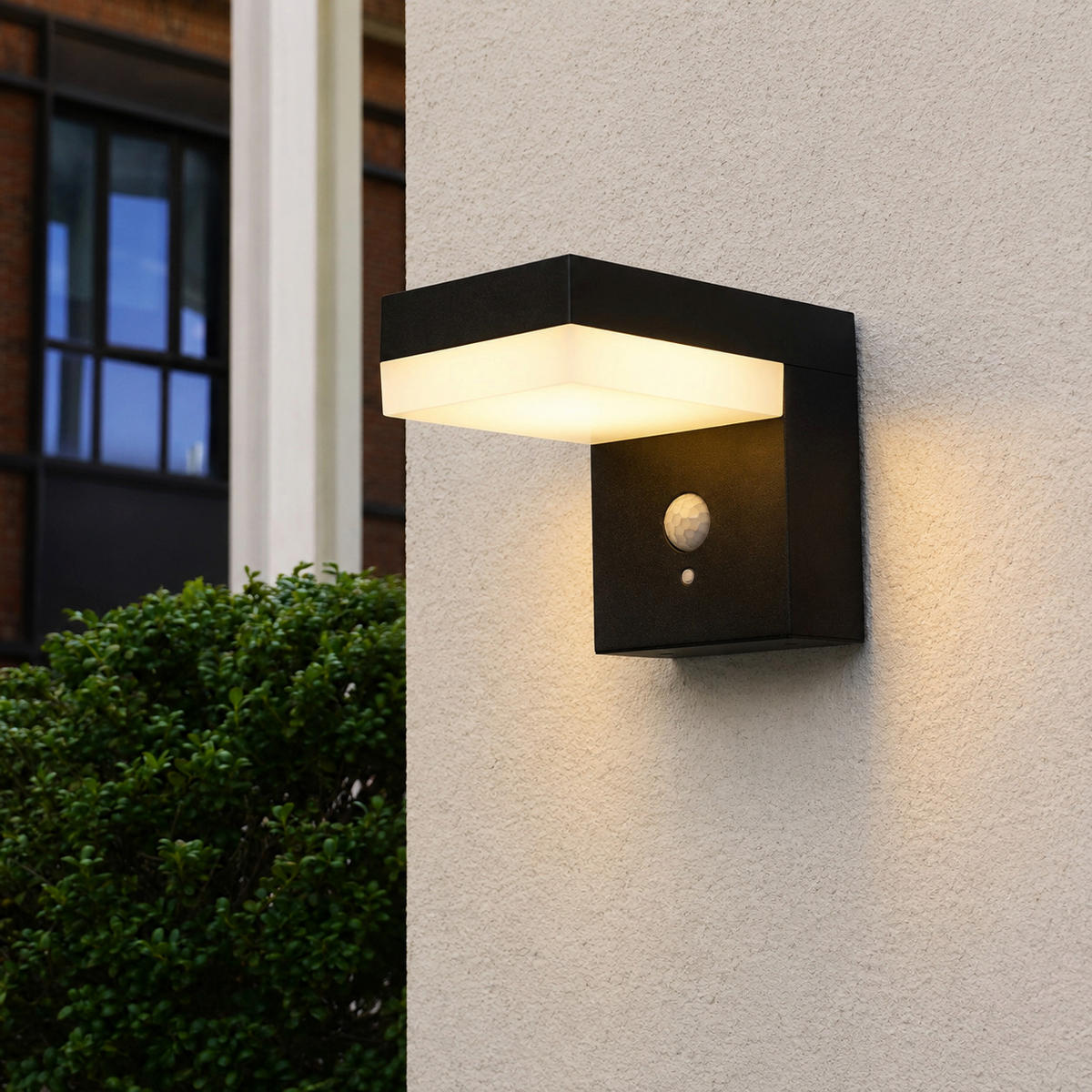 CENOVA 1000LM Solar-Sensor-Wandleuchte - Schwarz, Metall (17/10/13cm) - Lumisky