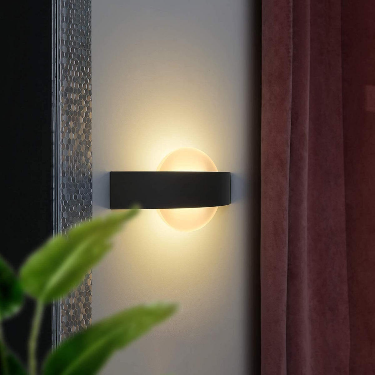 LED nástěnné svítidlo Yatcko 23,5/12/5 cm - černá, kov (12/5/23.5cm) - Nettlife
