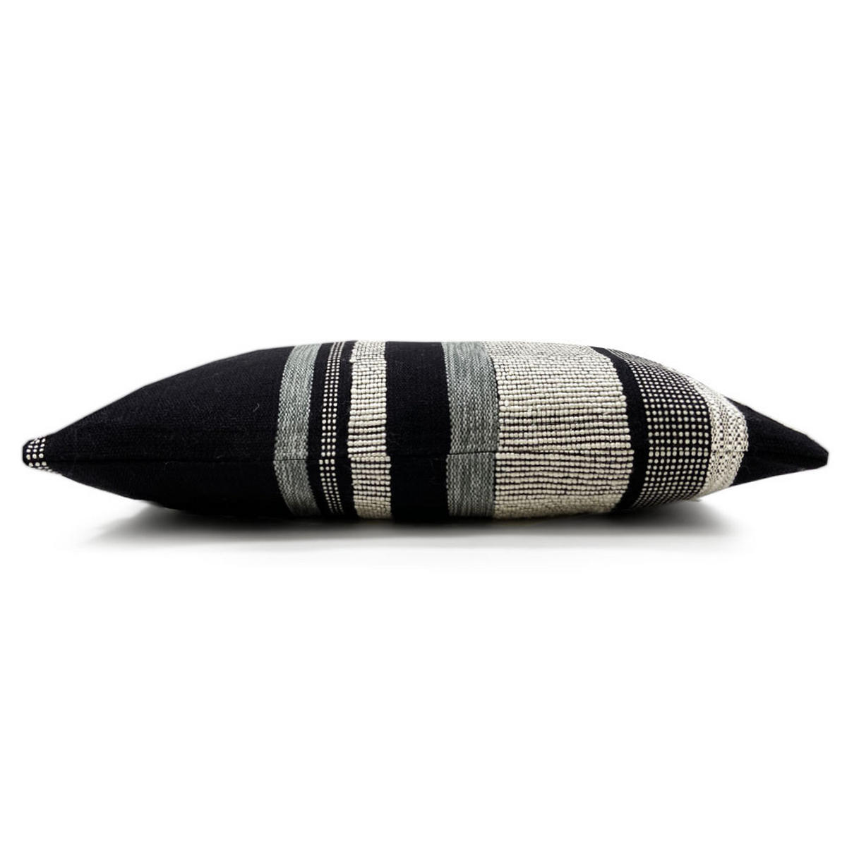 DEKOKISSEN schwarzer Textur 35x60 - Schwarz, Textil (60/35/12cm) - Malagoon