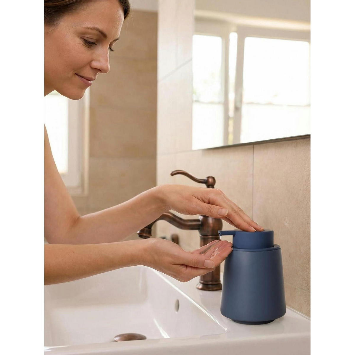 SEIFENSPENDER Keramik Matt Blau 400 ml - Blau, Keramik (9.5/12.9/9.5cm)