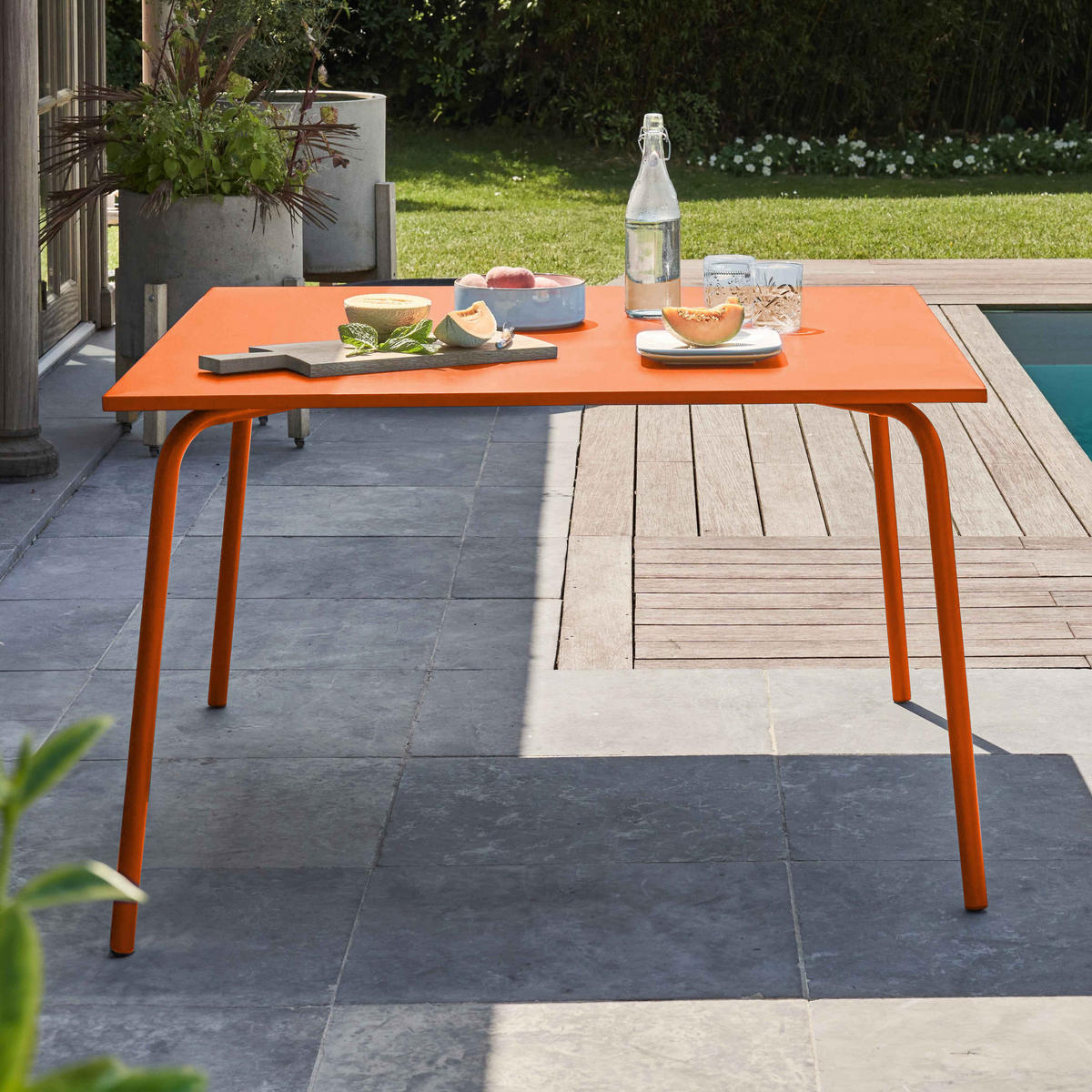 GARTENTISCH , Orangefarben - Orange, Metall (120/120/72cm) - Oviala