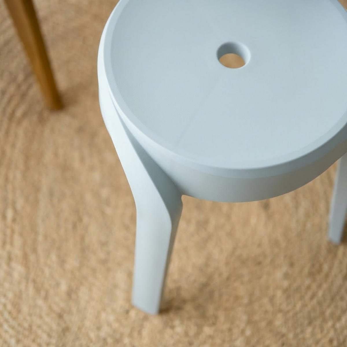 HOCKER POMPA hellblau - Hellblau, Kunststoff (36/45/35cm) - Légia Home