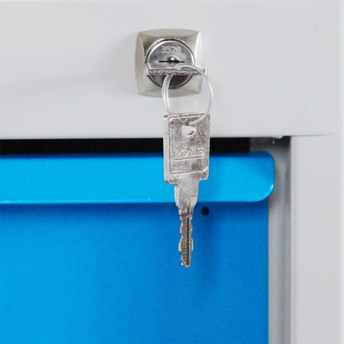 WERKBANK mobil Light Rhino mit Ablagefach, 3 Schubladen & Lochplatte 131x130x60cm 2 Lenkrollen Traglast 300kg Lichtgrau/Lichtblau - Blau, Holz (130/131/60cm) - PROREGAL