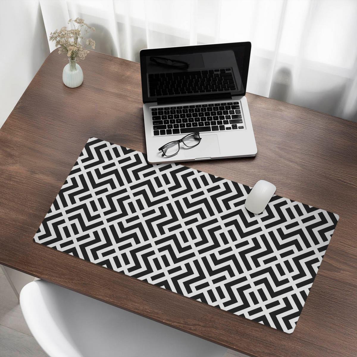 SCHREIBTISCHUNTERLAGE 90x45 cm Schwarz-Weiß - Schwarz, Kunststoff (90/45/1.6cm) - Wallfluent