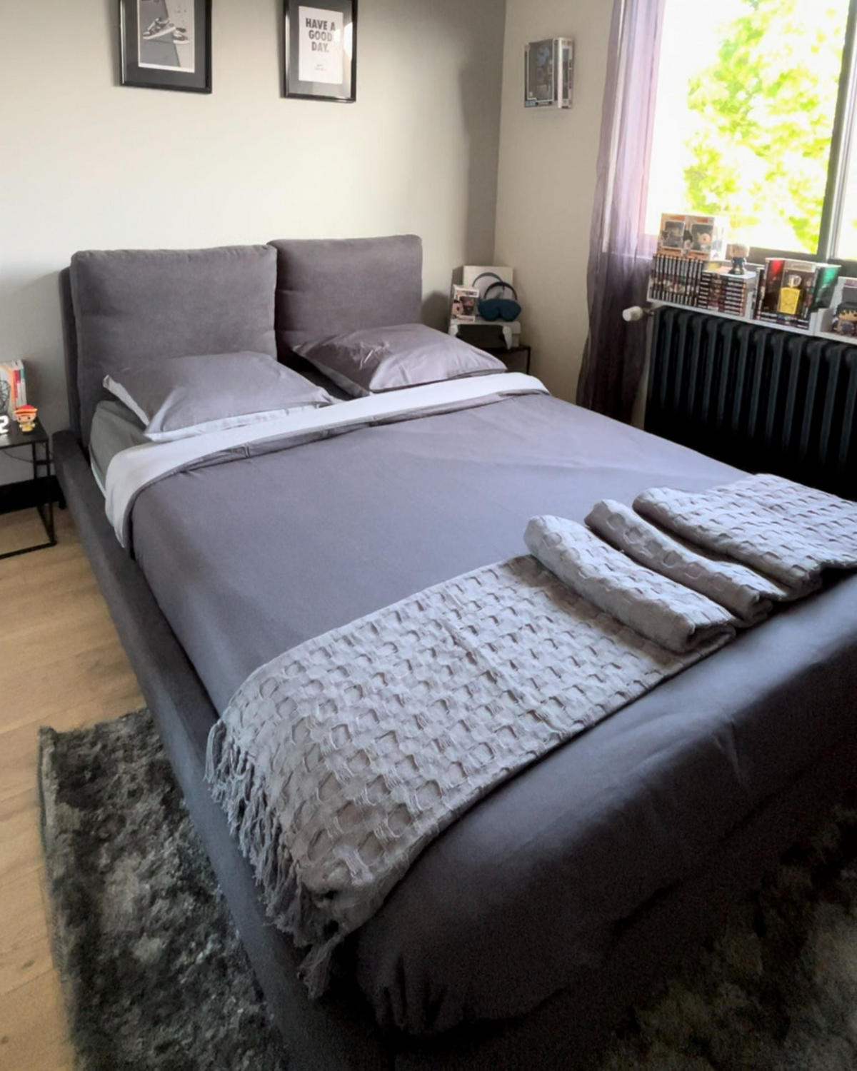 ČALOUNĚNÁ POSTEL 140/200 cm Tmavě šedá Melle - tmavě šedá, textil (140/200cm) - Beliani