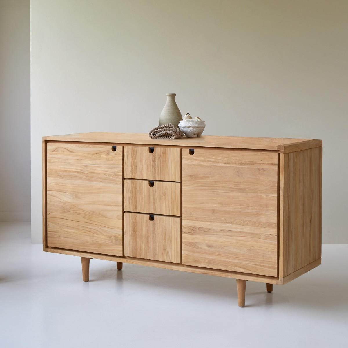 AUFBEWAHRUNGSMÖBEL Jonàk Natur aus Teak - Naturfarben, Holz (145/80/50cm) - Tikamoon