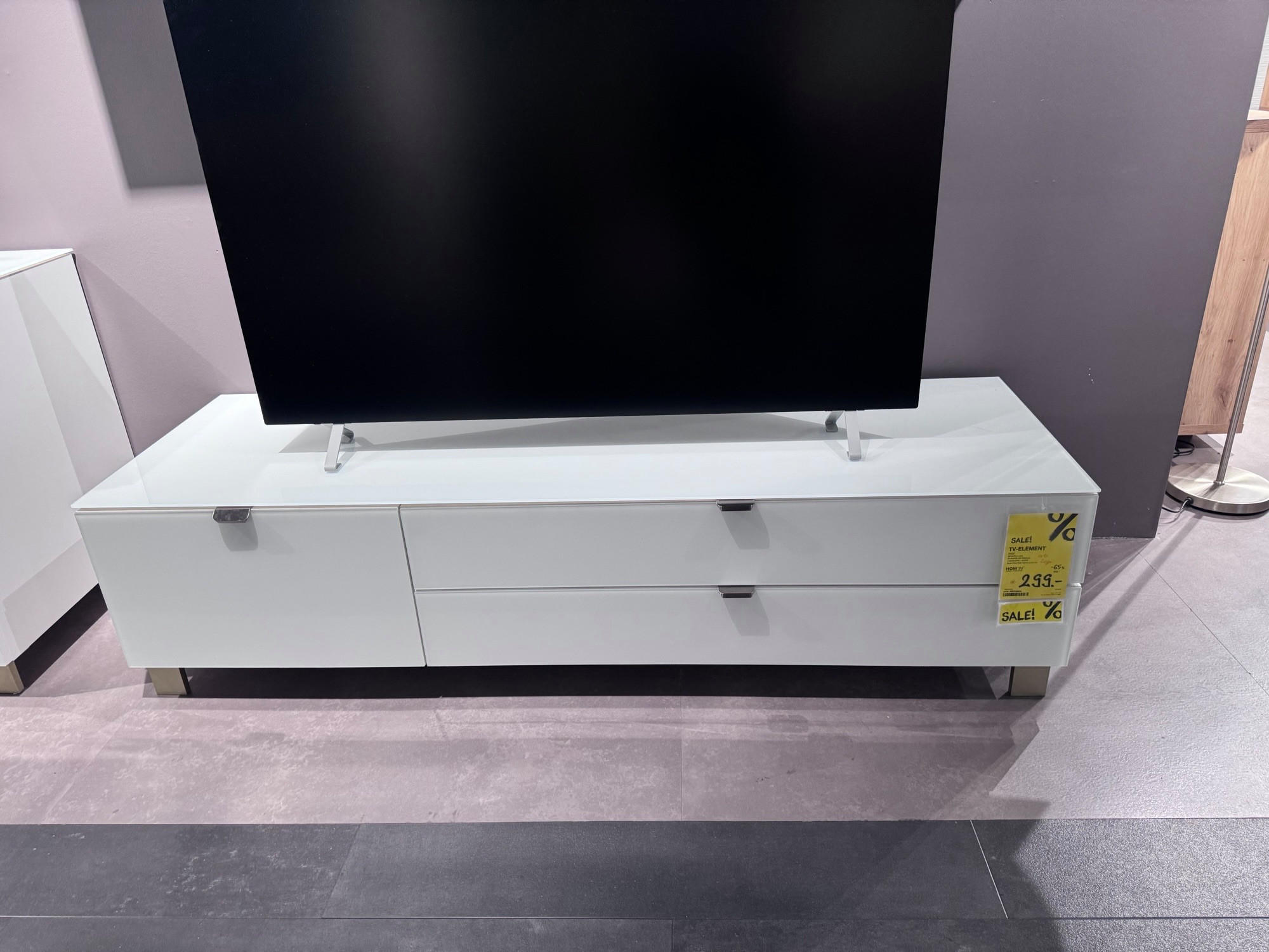 TV-Element Poole - Hom`in