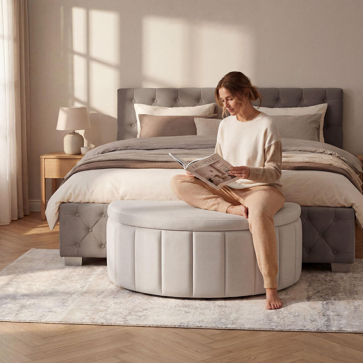 POLSTERBANK Moon mit großem Stauraum, Belastbarkeit 150 kg, 108 x 48 x 38,5 cm, Samtoptik taupe - Taupe, Holz (108/40/48cm) - tectake