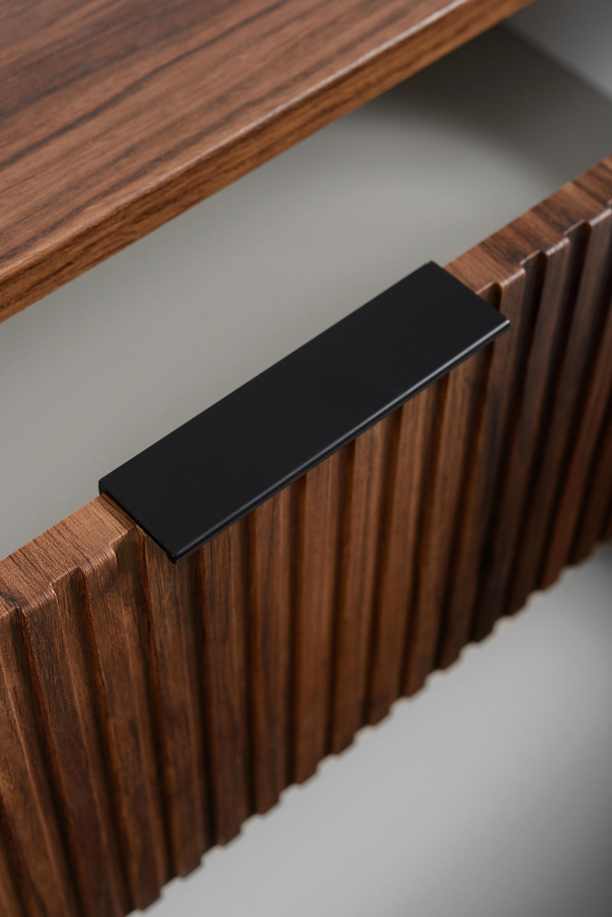 BADEZIMMERSCHRANK, Eiche-Nussbaum, Schwarze Griffe, 41,5 x 100 x 51,7 cm - Dunkelbraun/Schwarz, Holzwerkstoff/Kunststoff (100/51.7/41.5cm) - 3XE LIVING