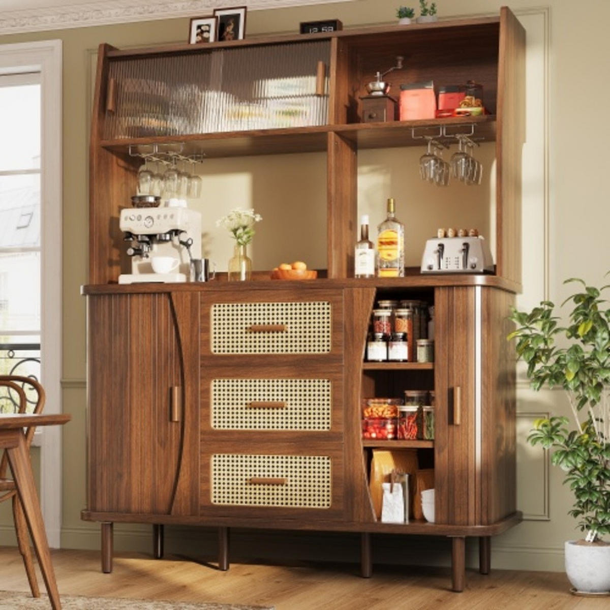 HOCHSCHRANK Nussbaumoptik aus MDF und Metall mit Rattanschubladen & Glasschiebetüren 140×40,5×174,5 cm - Nussbaumfarben, Holzwerkstoff (140/174.5/40.5cm) - Luhomfu