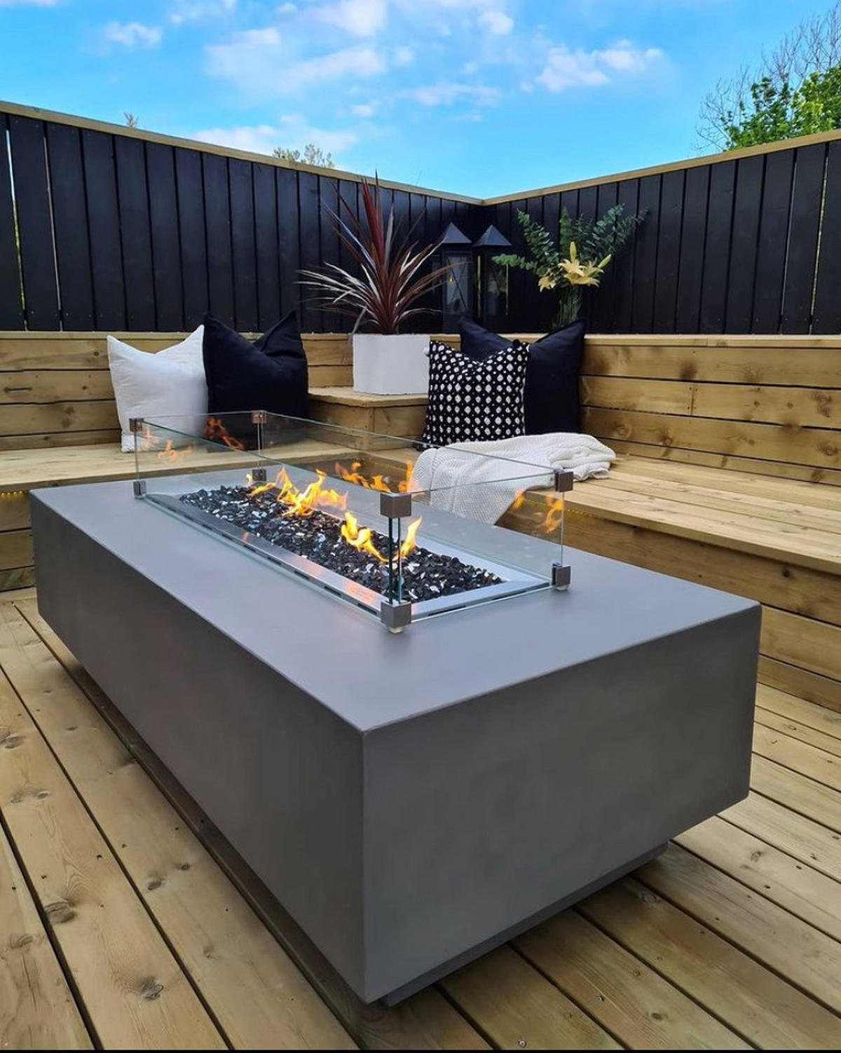 FEUERTISCH Granville Gasfeuerstelle aus GF-Beton 152/69/43 cm - Hellgrau, Naturmaterialien (70/43/152cm) - Elementi