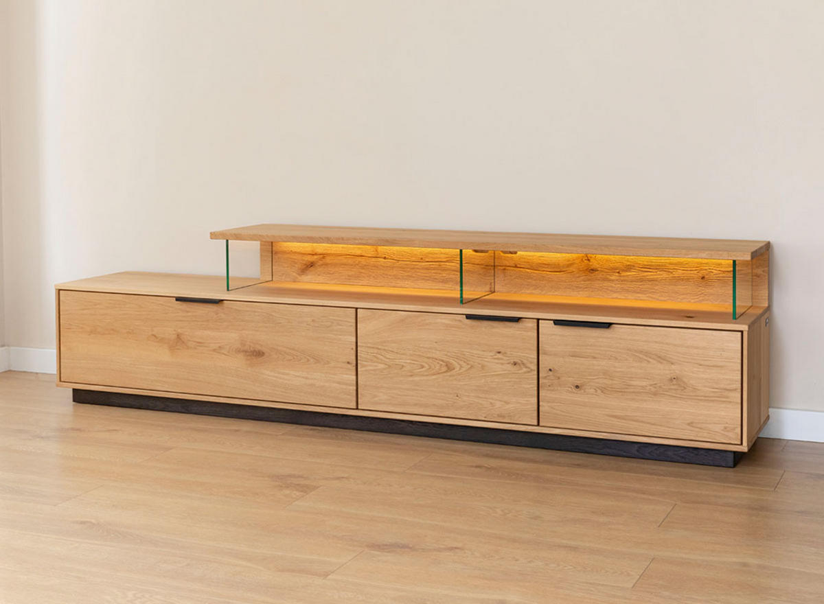 LOWBOARD Tirano Eiche Natur 200 / 39 / 52cm - Eichefarben/Schwarz, Holz (200/52/39cm) - Feldmann-Wohnen