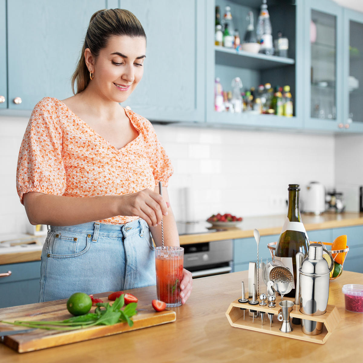 KOKTAILOVÁ súprava - strieborná, kov/drevo (32/26/10.5cm) - Relaxdays