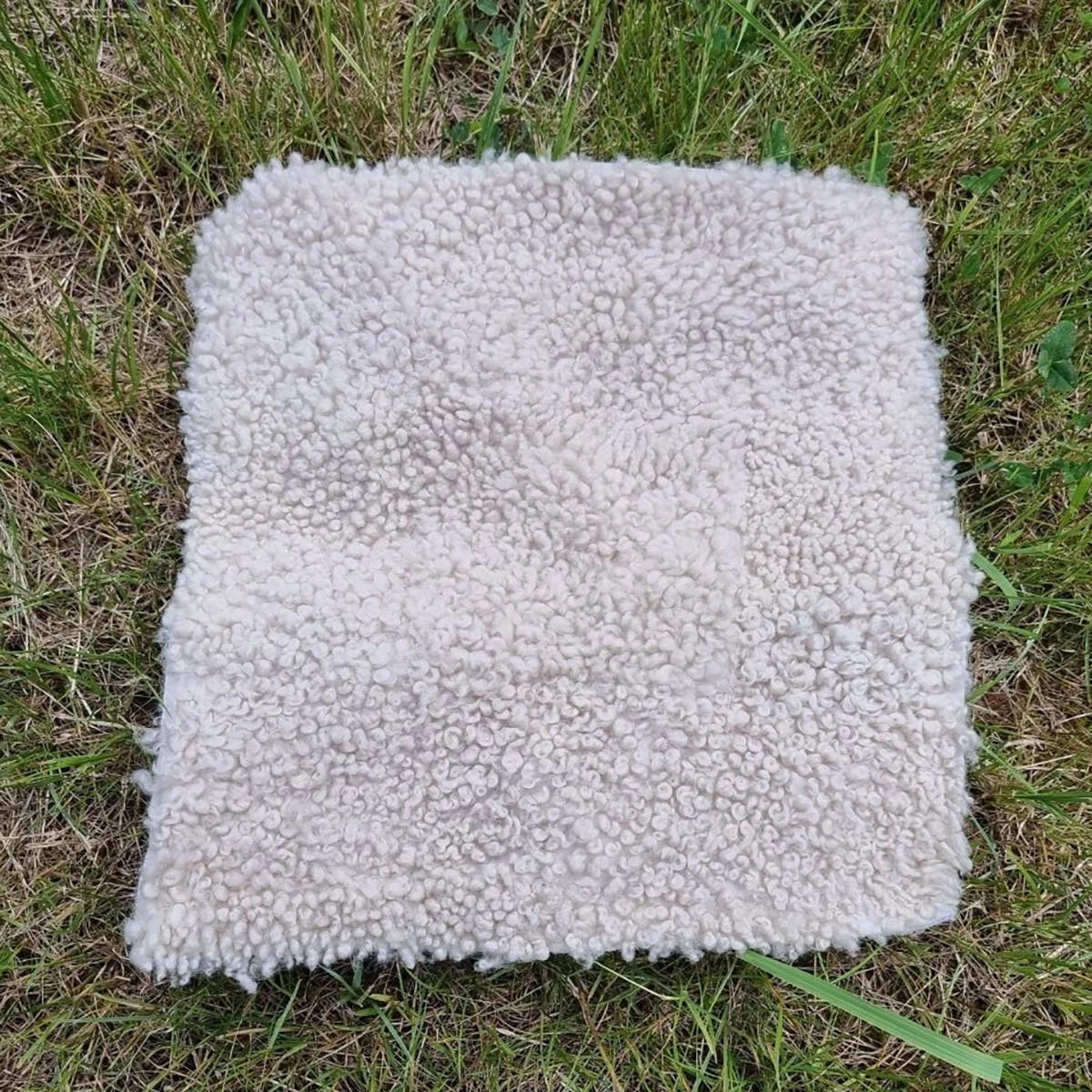 SITZAUFLAGE Lammfell Patchwork natur vernäht weich 37x37 cm Beige Eckig - Beige, Fell (37/37cm) - Provellus